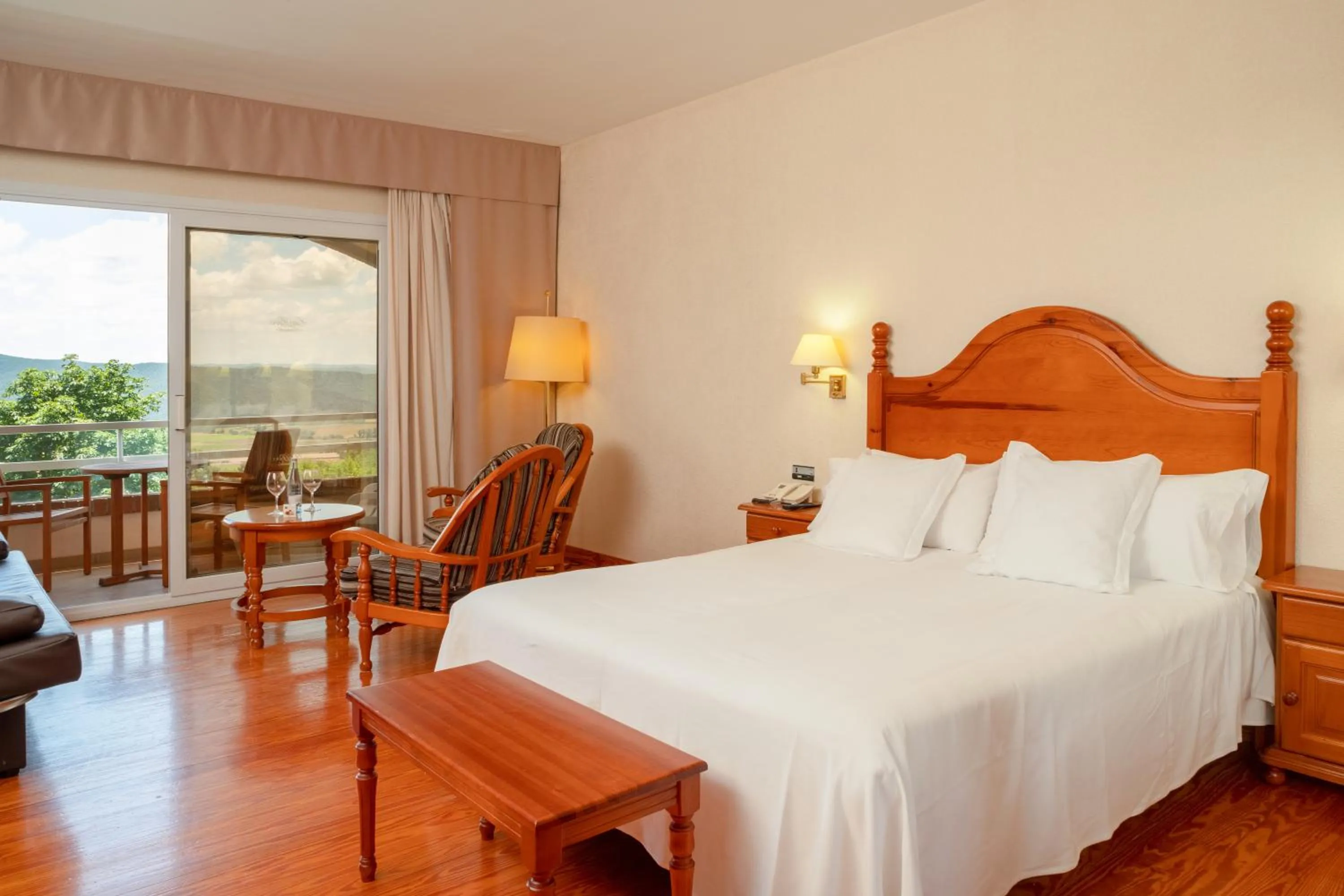 Bedroom, Bed in Hotel Can Boix de Peramola