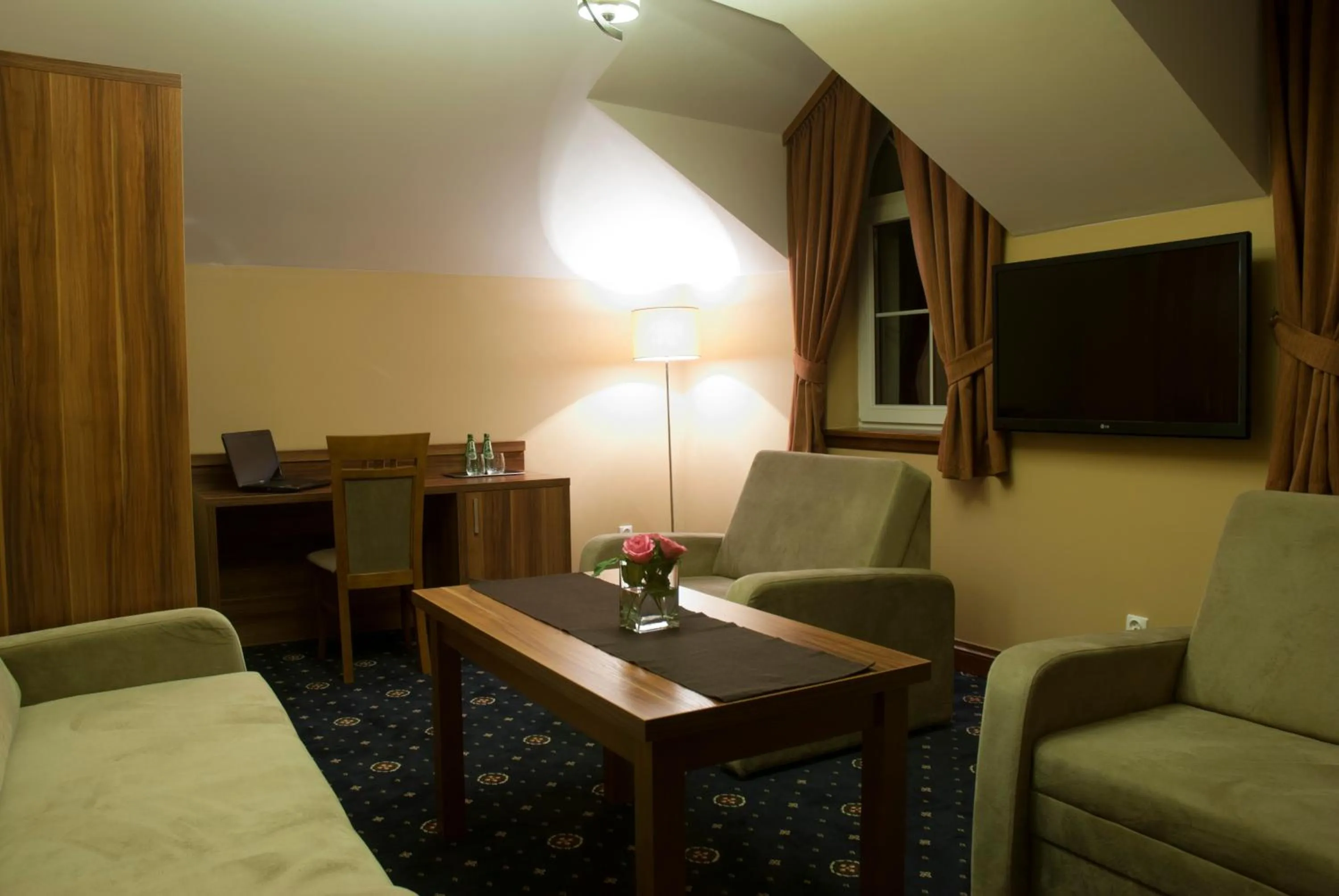 Photo of the whole room in Hotel Dwór Galicja