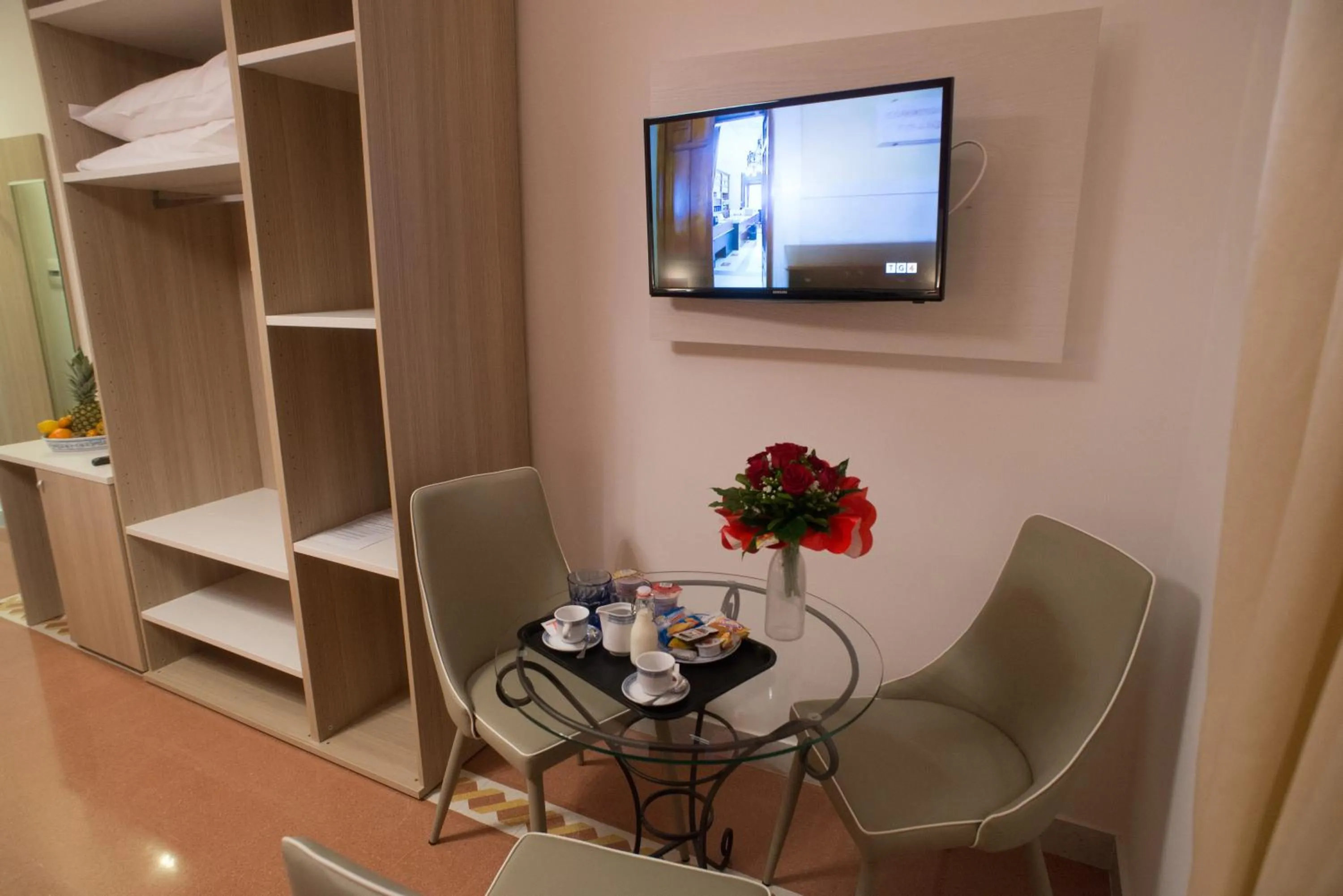 Bedroom in B&B Napolimilionaria Foria 242