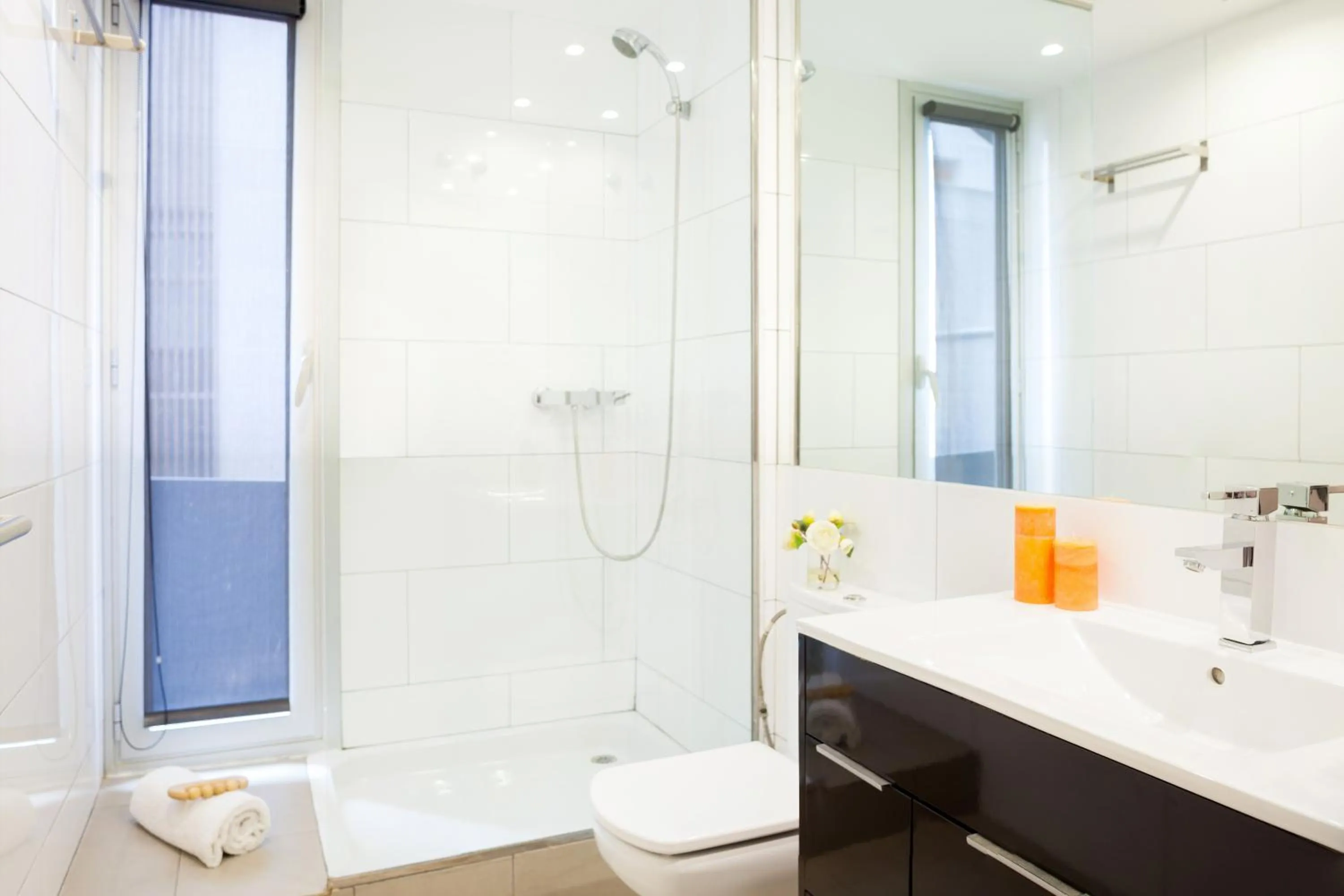 Toilet in Feelathome Poblenou Beach Apartments