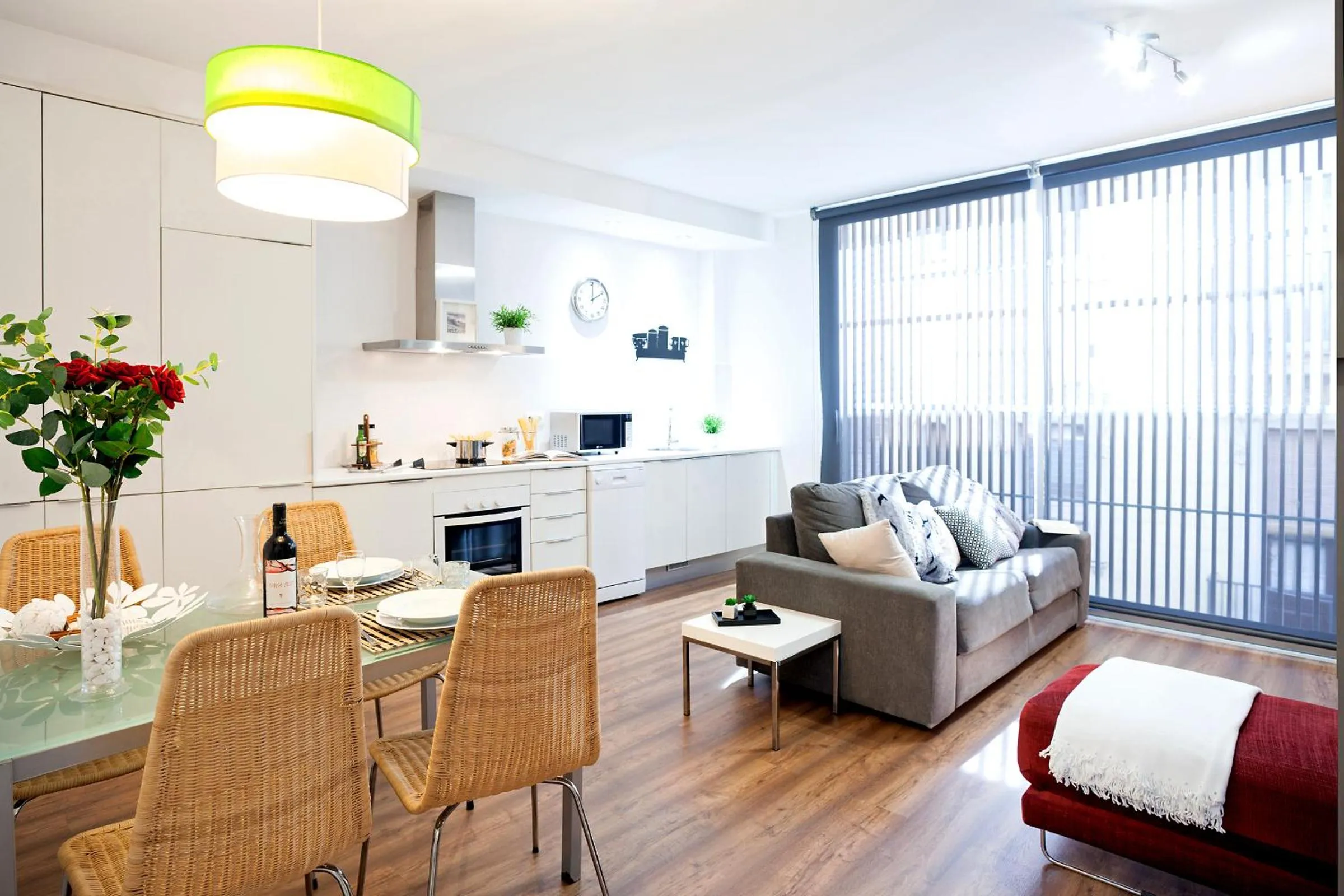 Kitchen or kitchenette in Feelathome Poblenou Beach Apartments