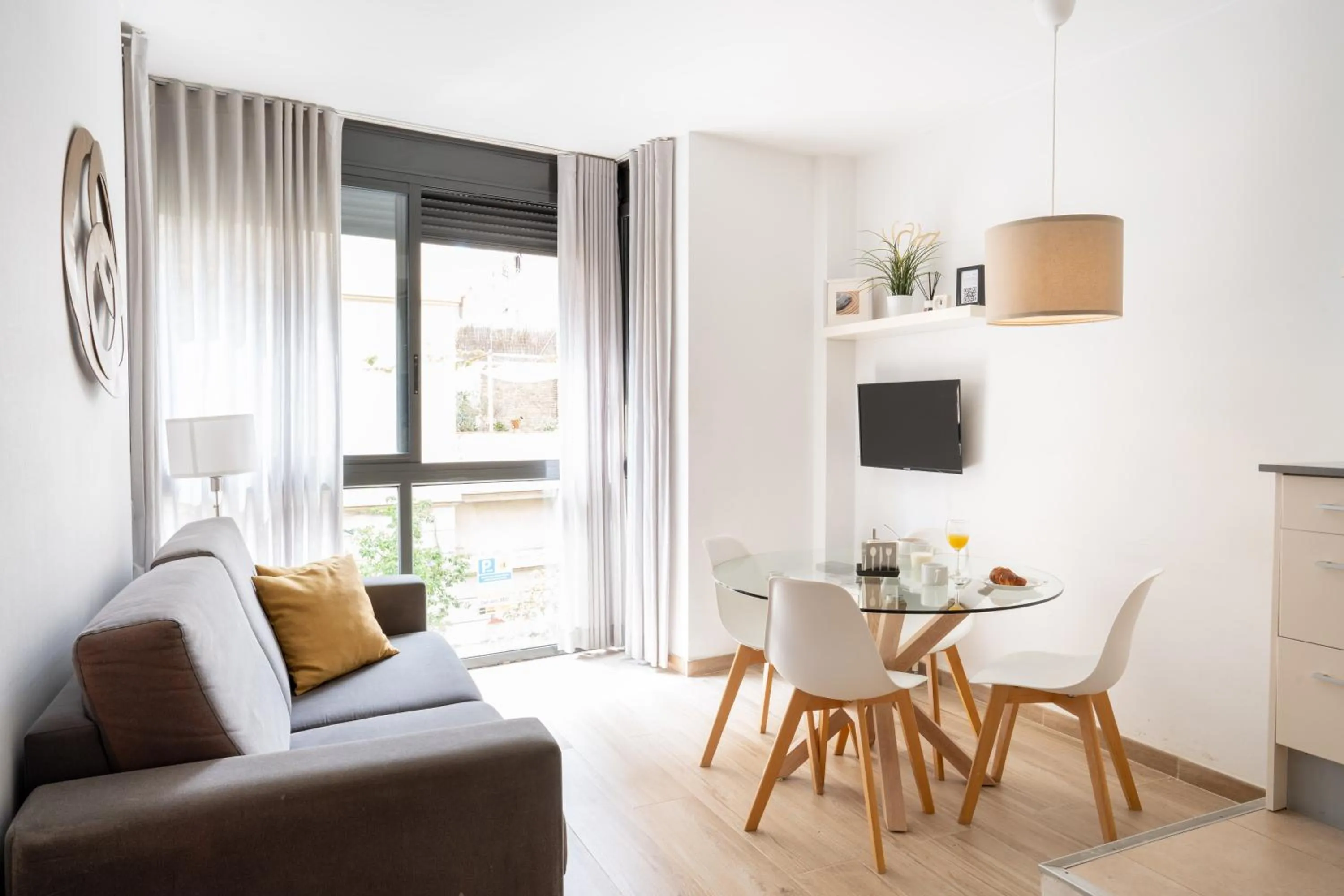 TV and multimedia in Feelathome Poblenou Beach Apartments
