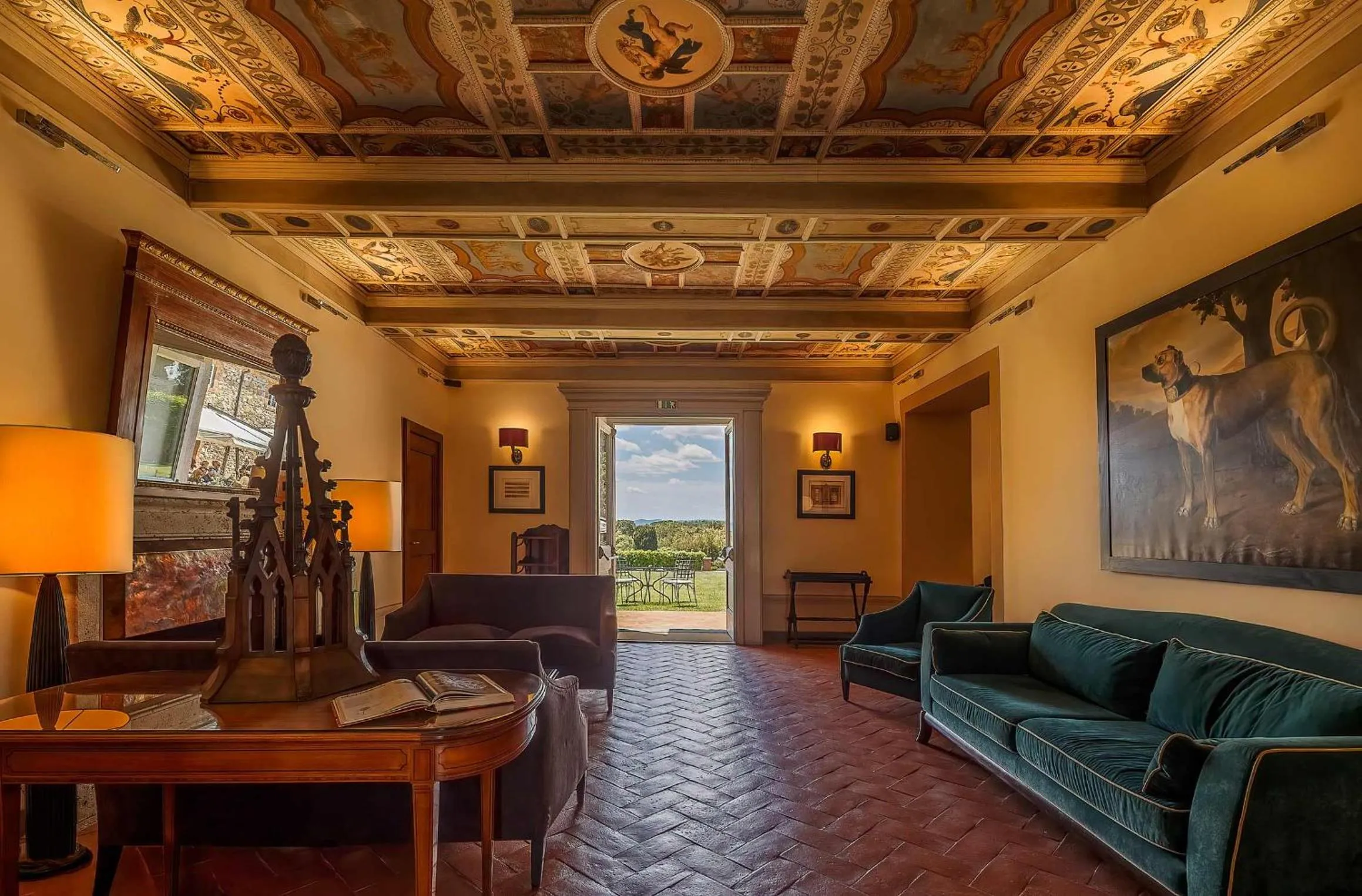 Lobby or reception in Borgo Scopeto Wine & Country Relais