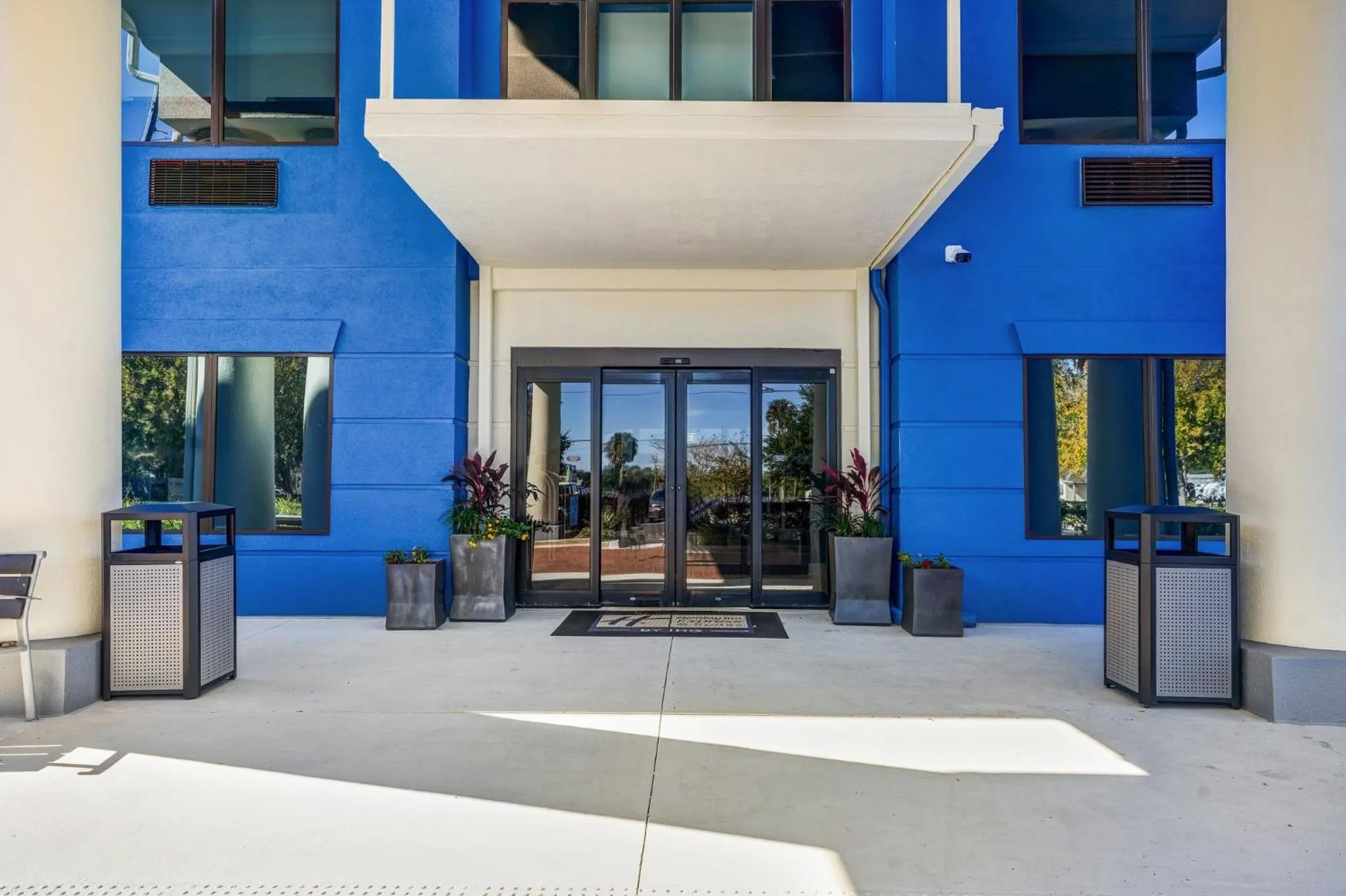 Property building in Holiday Inn Express & Suites Jacksonville - Atlantic Beach by IHG