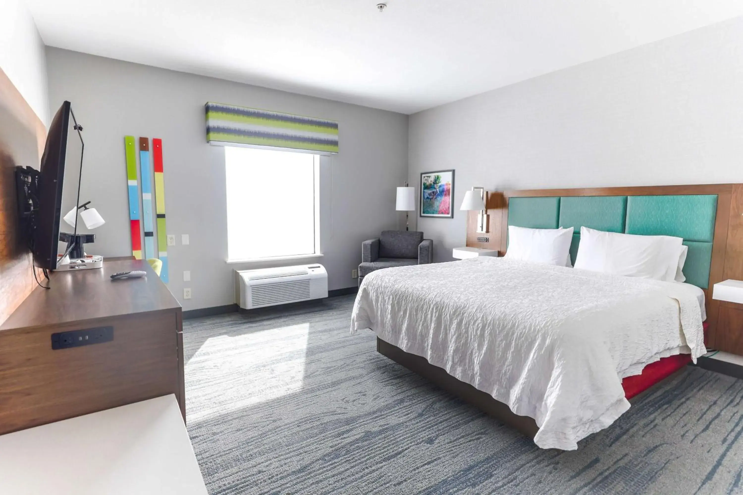 King Room with King Bed - Non-Smoking in Hampton Inn & Suites Bay City King Room with King Bed - Non-Smoking in Hampton Inn & Suites Bay City