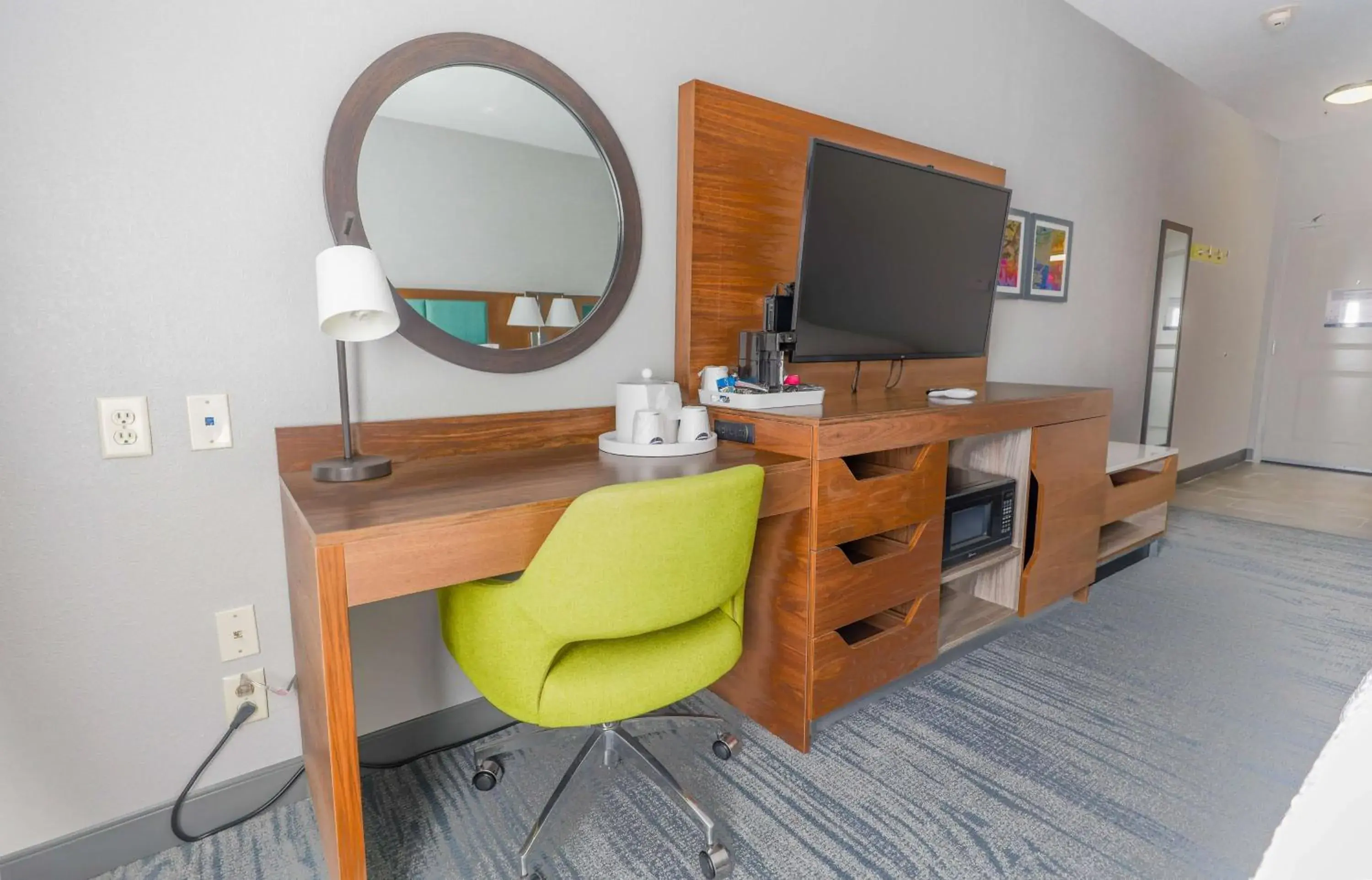 Room with Two Queen Beds - Non-Smoking in Hampton Inn & Suites Bay City Room with Two Queen Beds - Non-Smoking in Hampton Inn & Suites Bay City