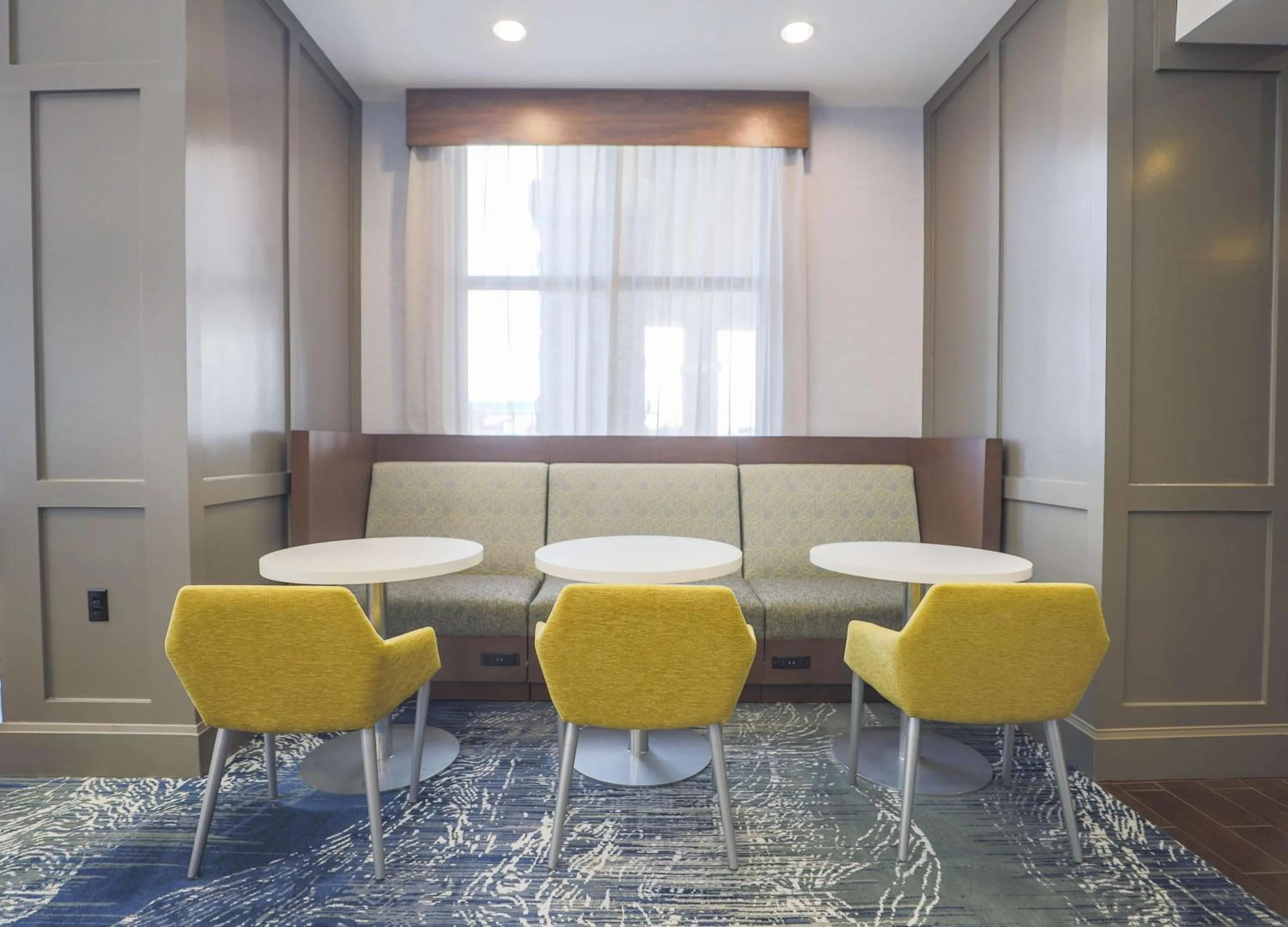 Lobby or reception in Hampton Inn & Suites Bay City