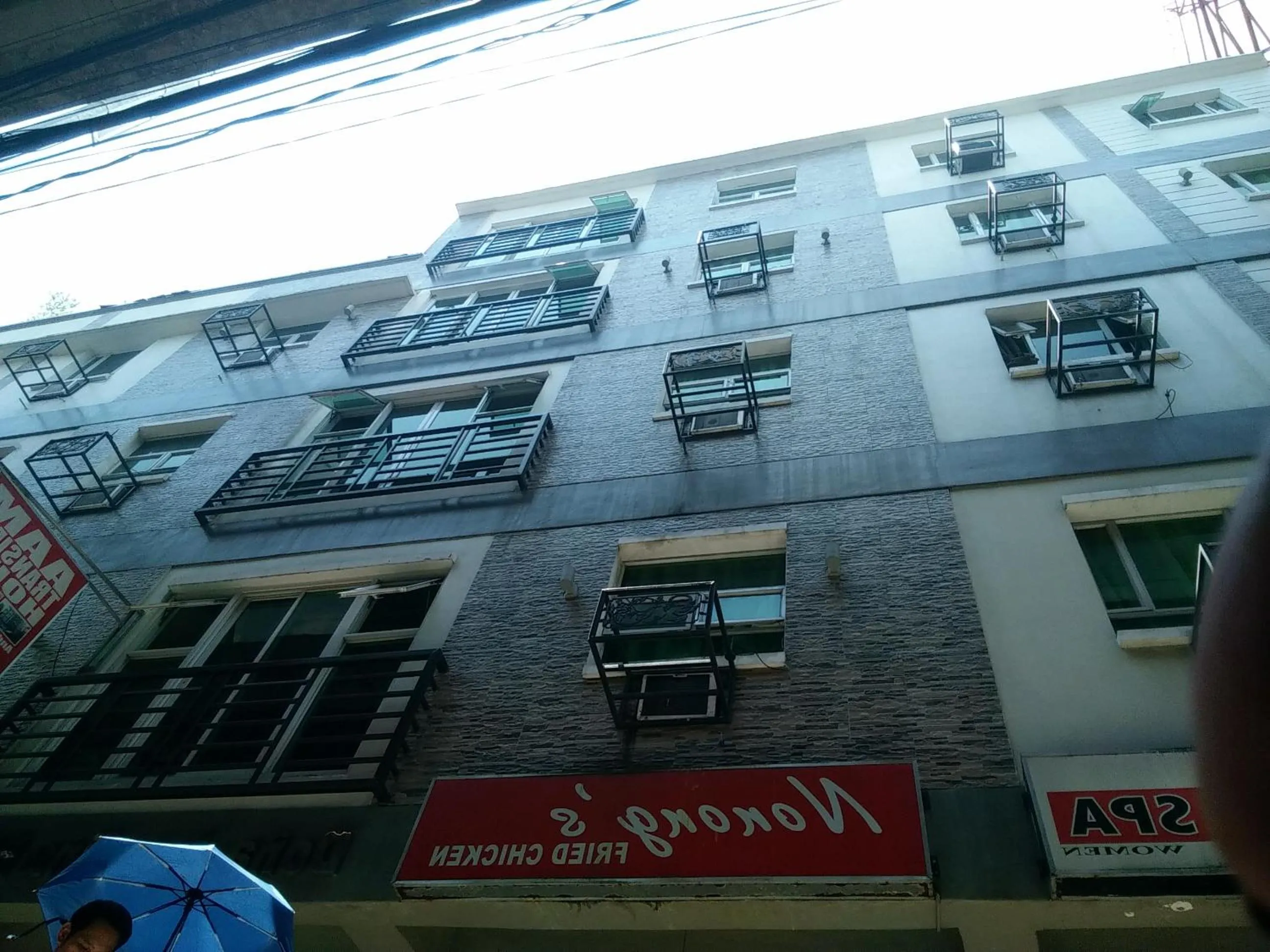 Restaurant/places to eat in AAM Transient and Guest House