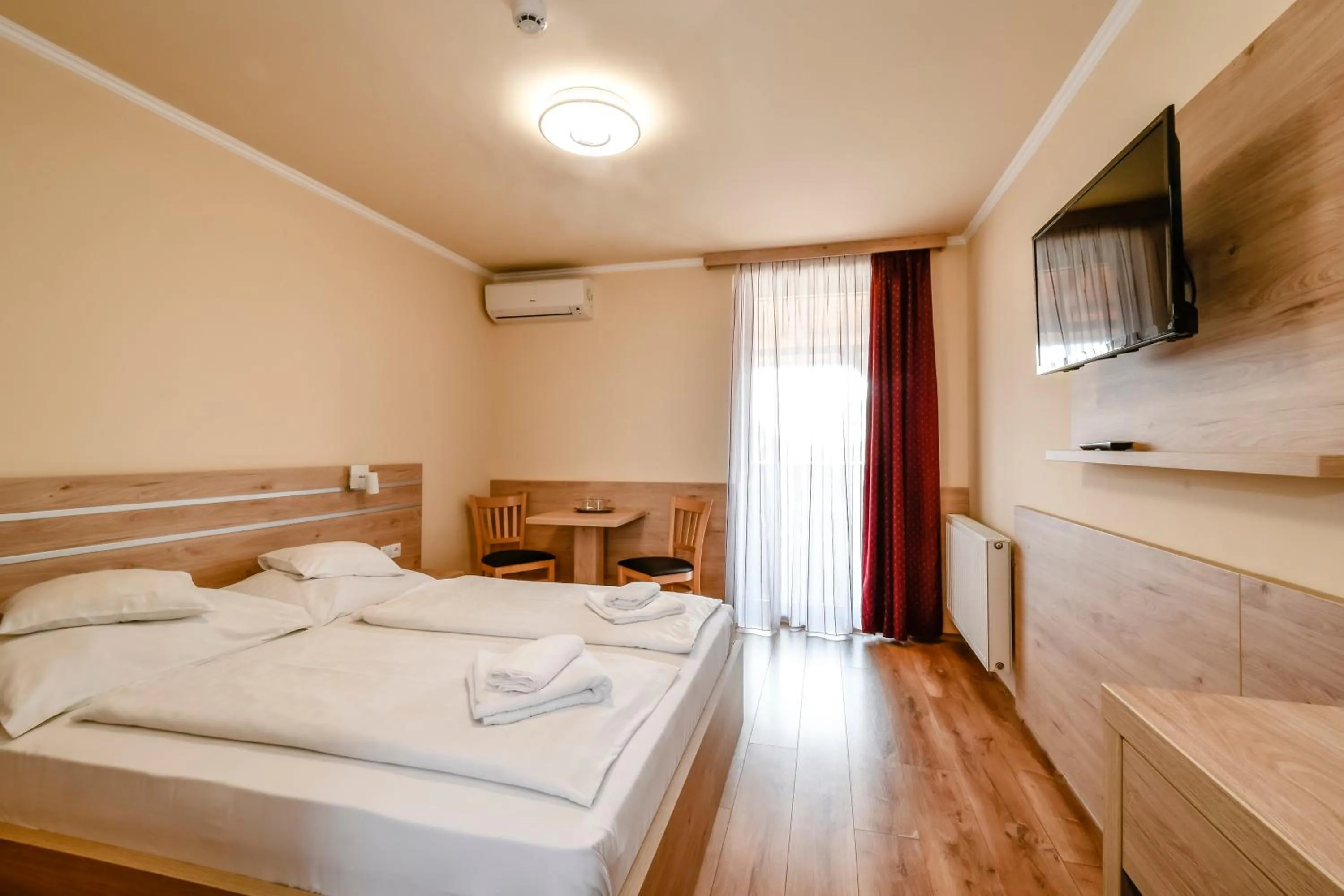 Bed in Hotel Rózsa Csárda