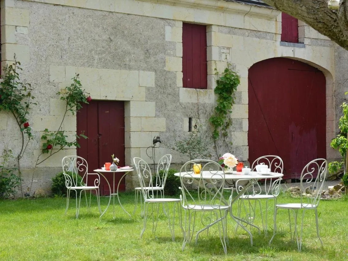 Property building in La Pénesais