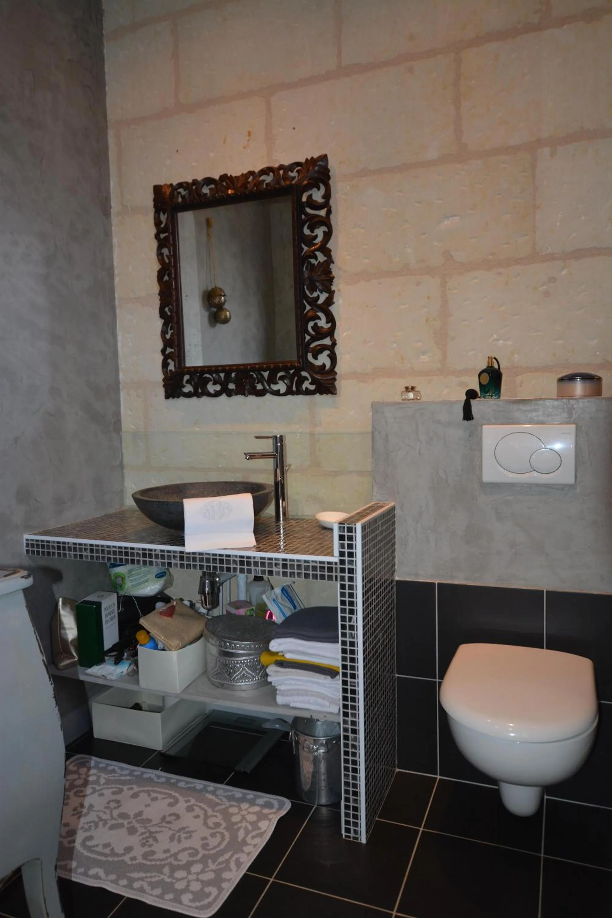 Bathroom in La Pénesais