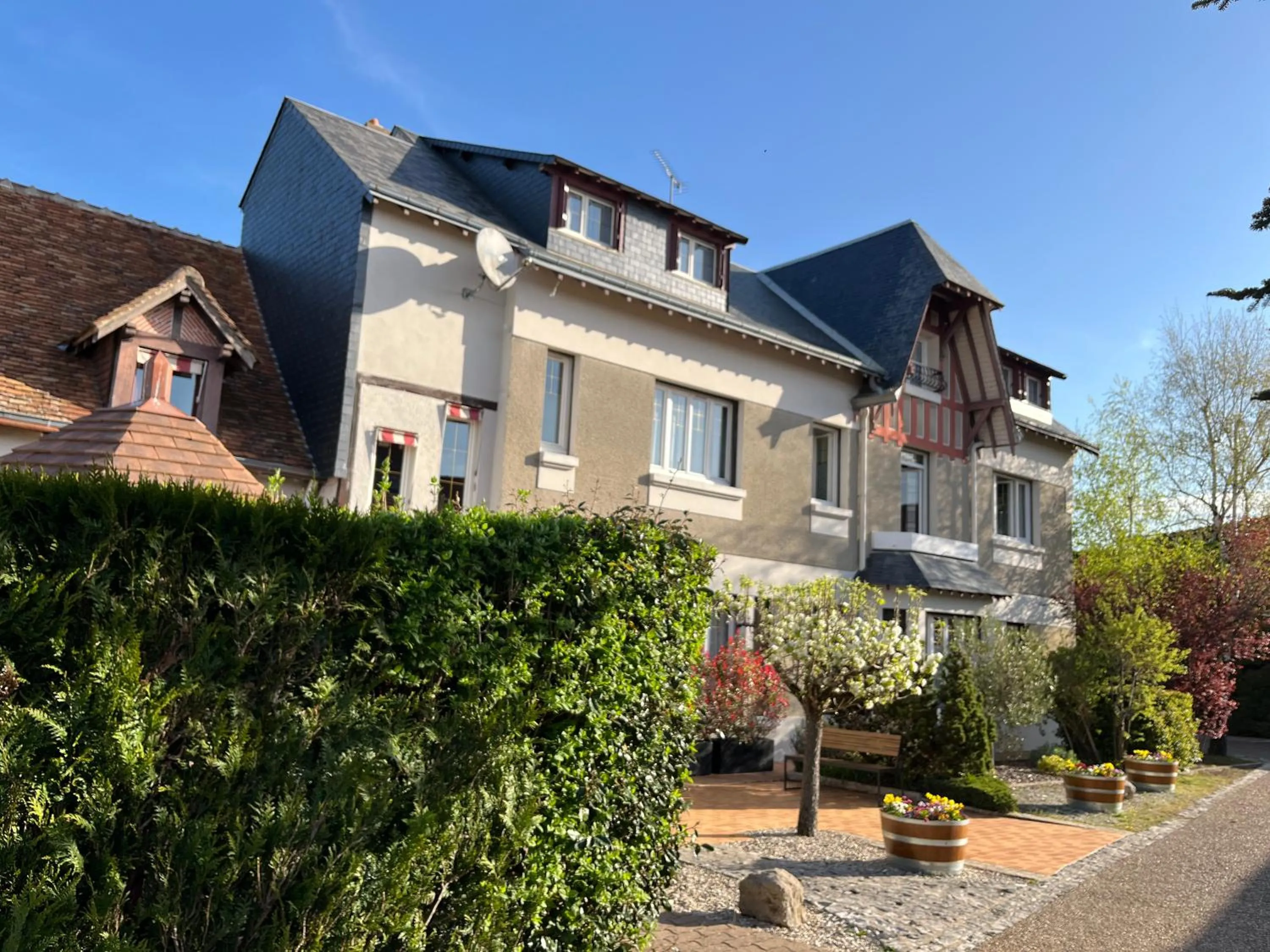 Property building in Logis Hôtel Le Saint Florent