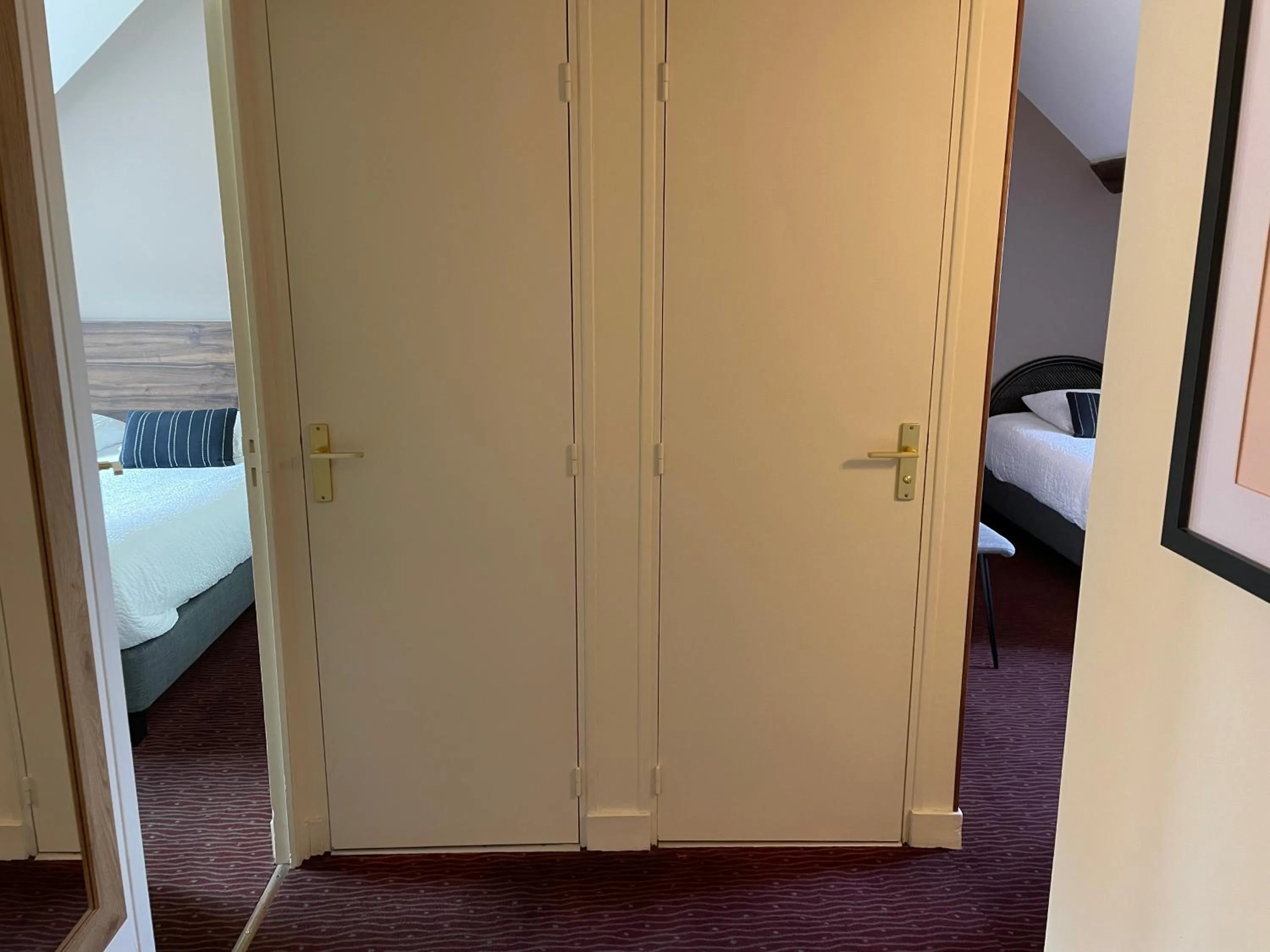 Photo of the whole room, Bed in Logis Hôtel Le Saint Florent