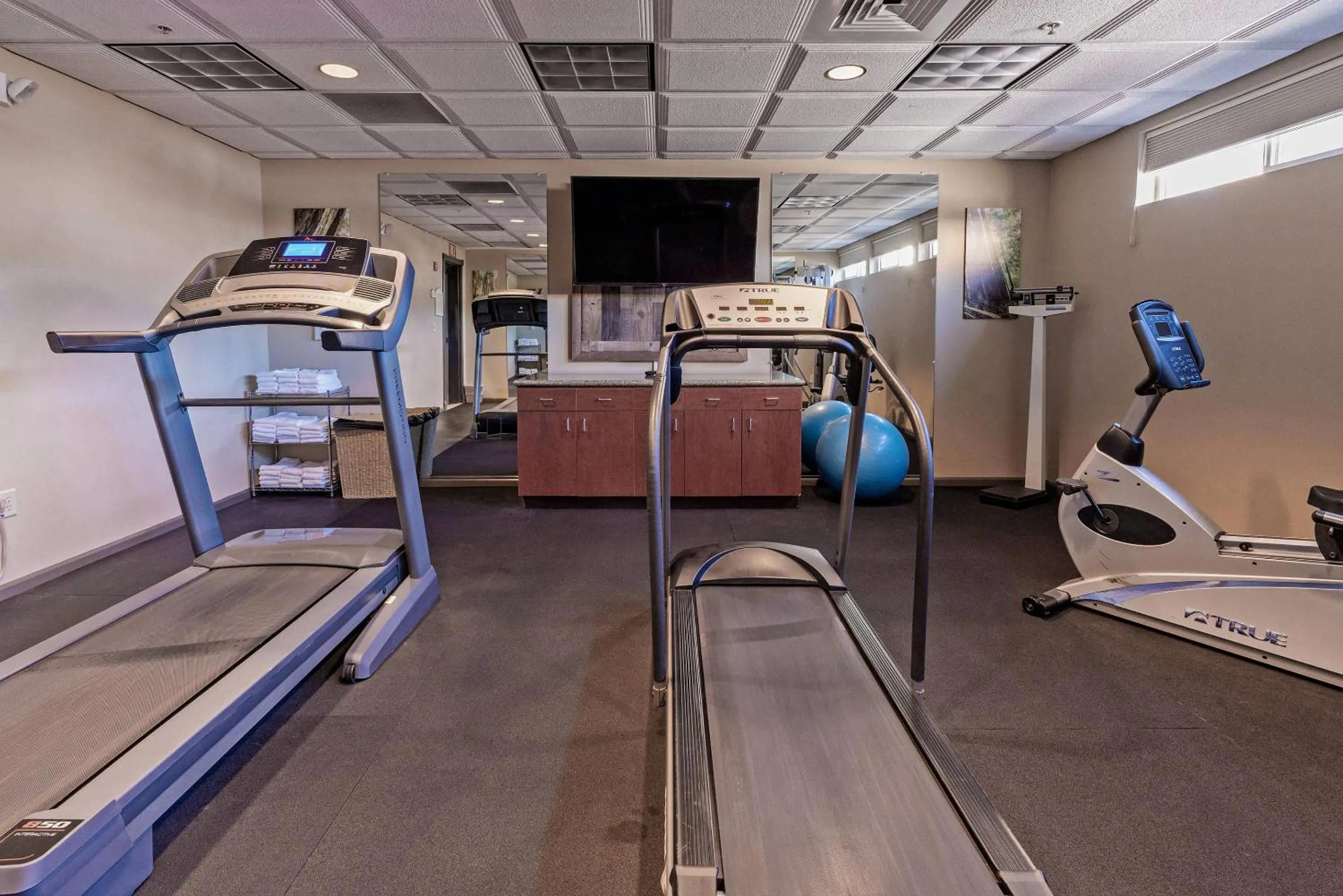 Fitness centre/facilities in Gold Miners Inn Grass Valley, an Ascend Collection Hotel