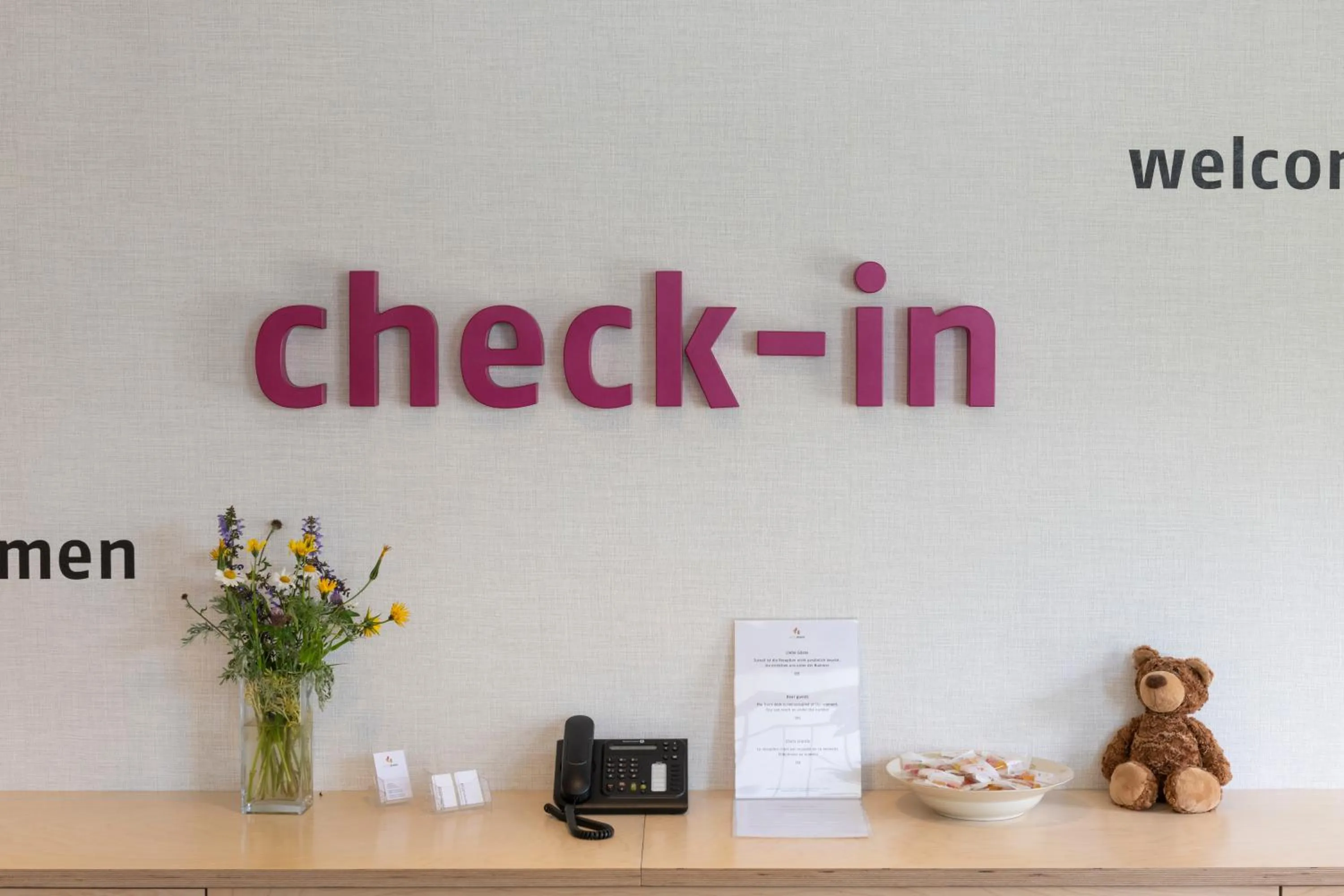 Lobby or reception in Bären Self Check-in Hotel