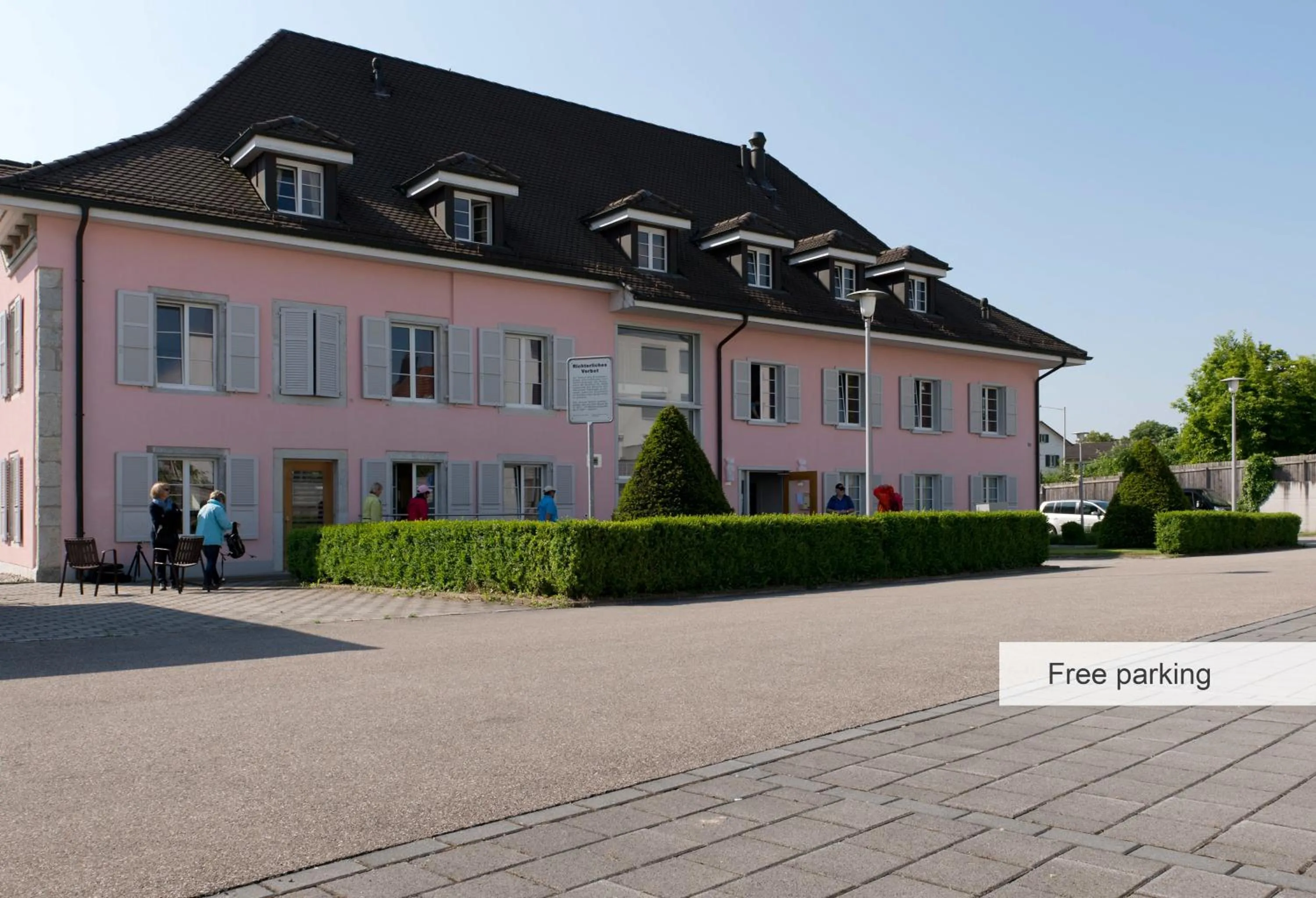 Property building in Bären Self Check-in Hotel