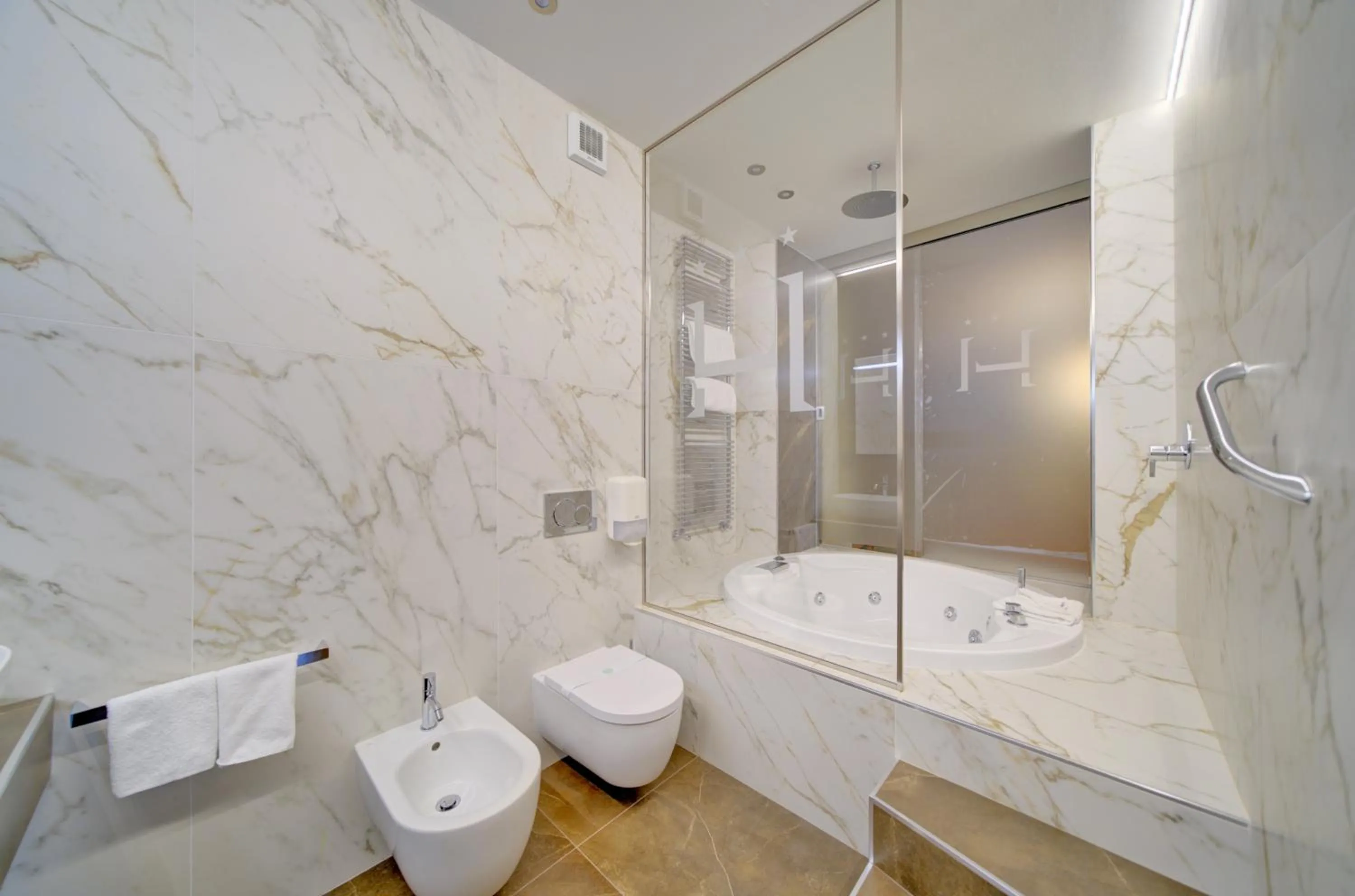 Shower in Liberty Hotel