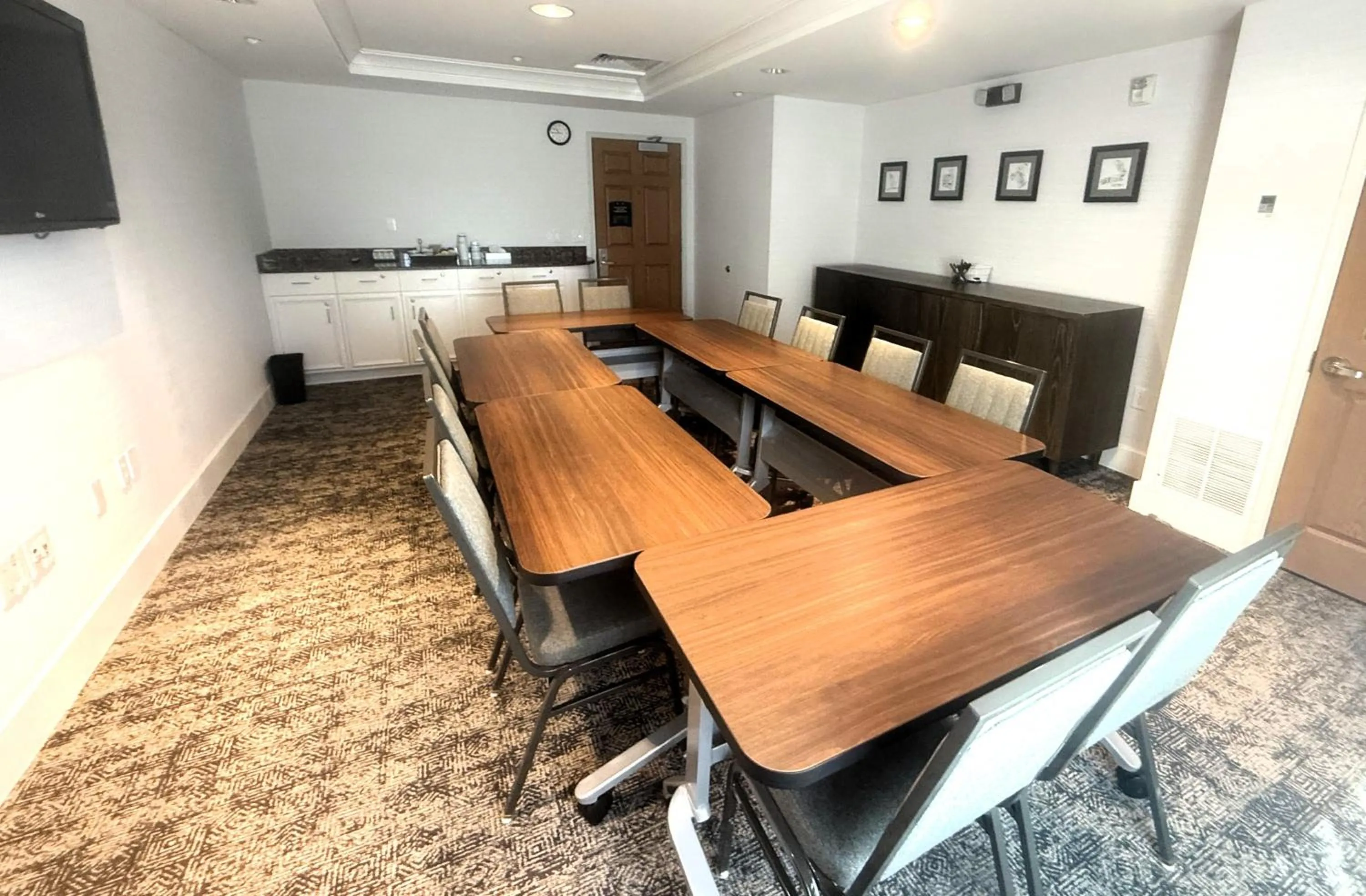 Meeting/conference room in Staybridge Suites Great Falls by IHG