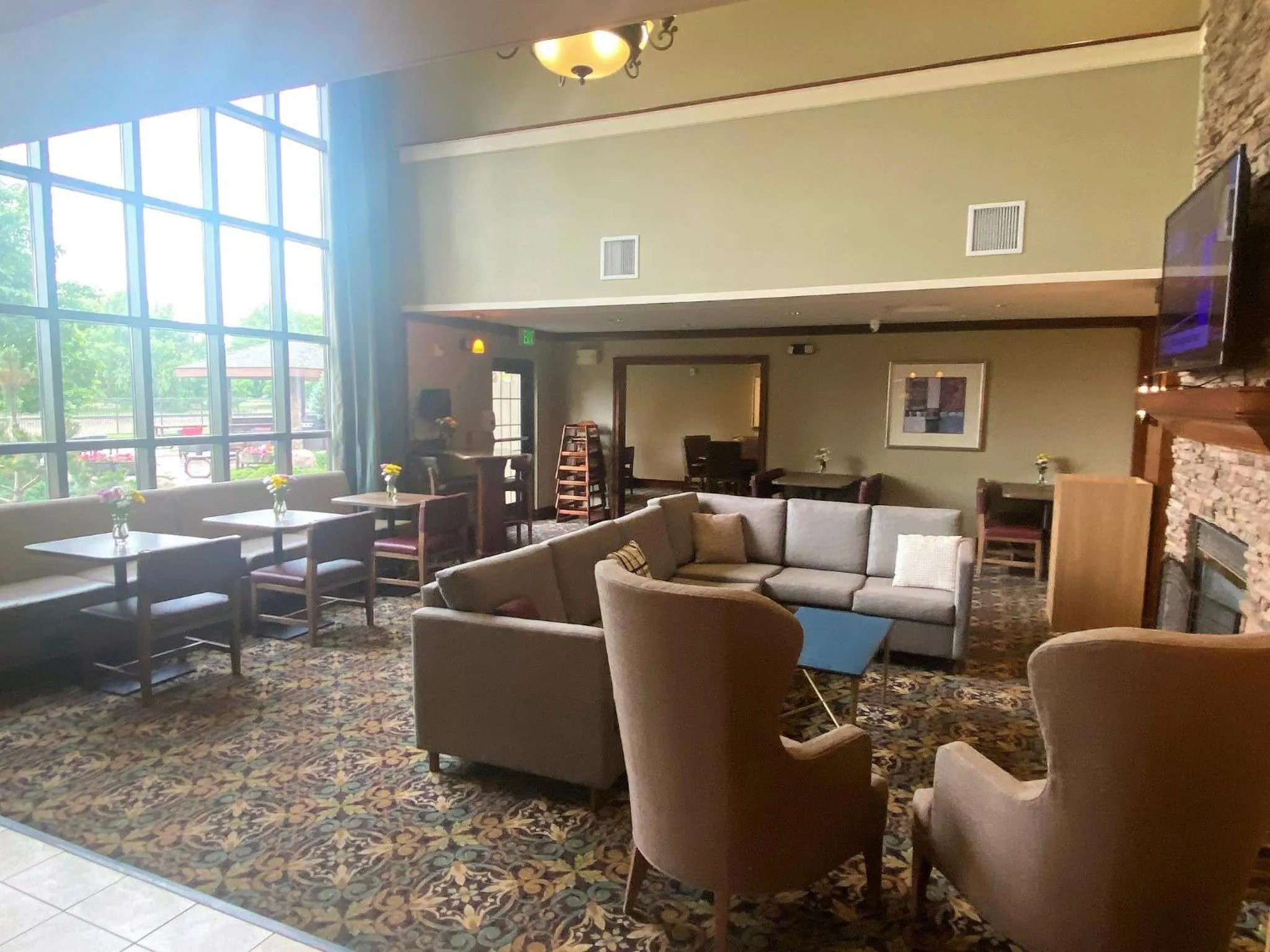 Restaurant/places to eat in Staybridge Suites Great Falls by IHG
