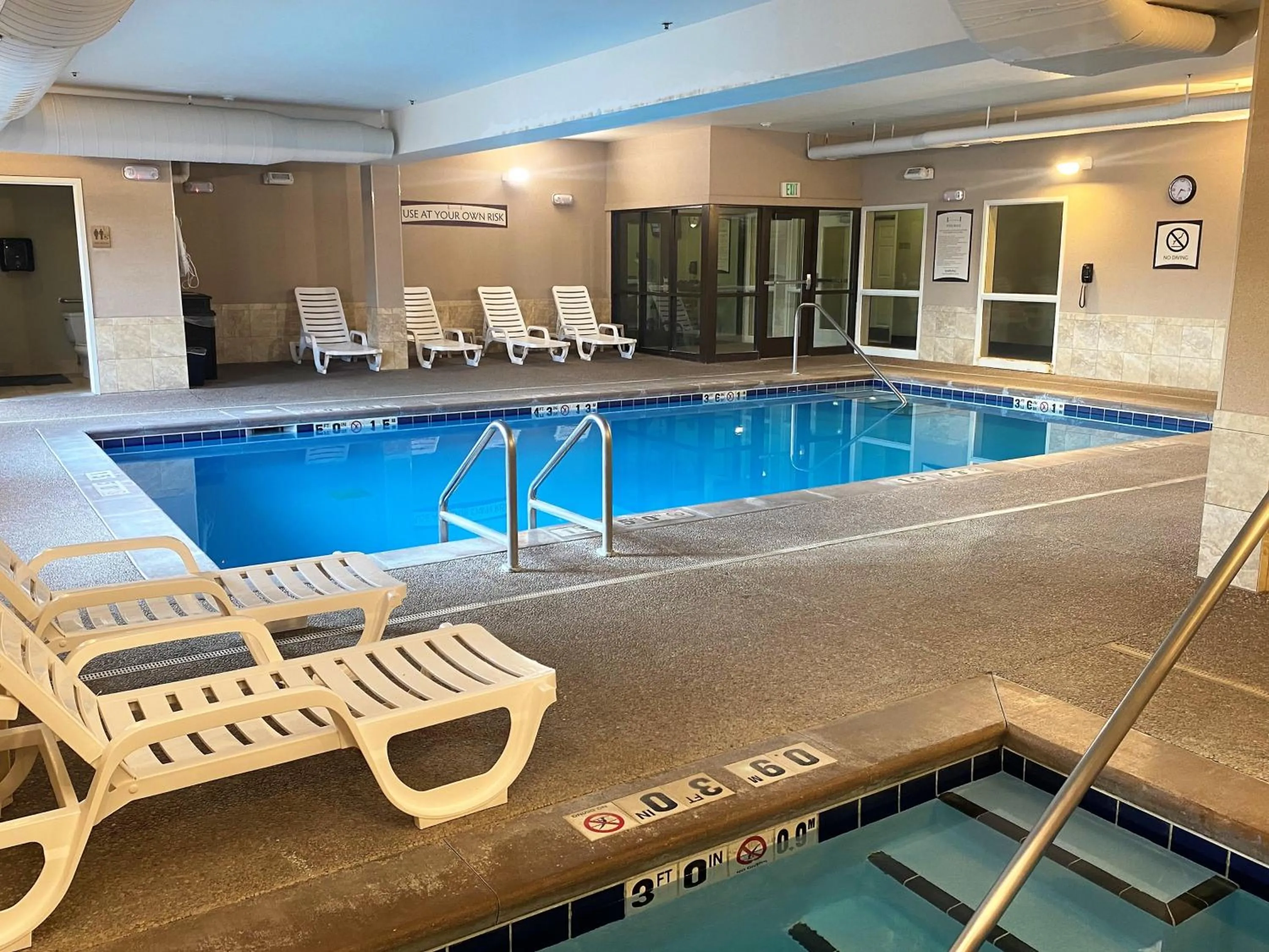 Swimming pool in Staybridge Suites Great Falls by IHG