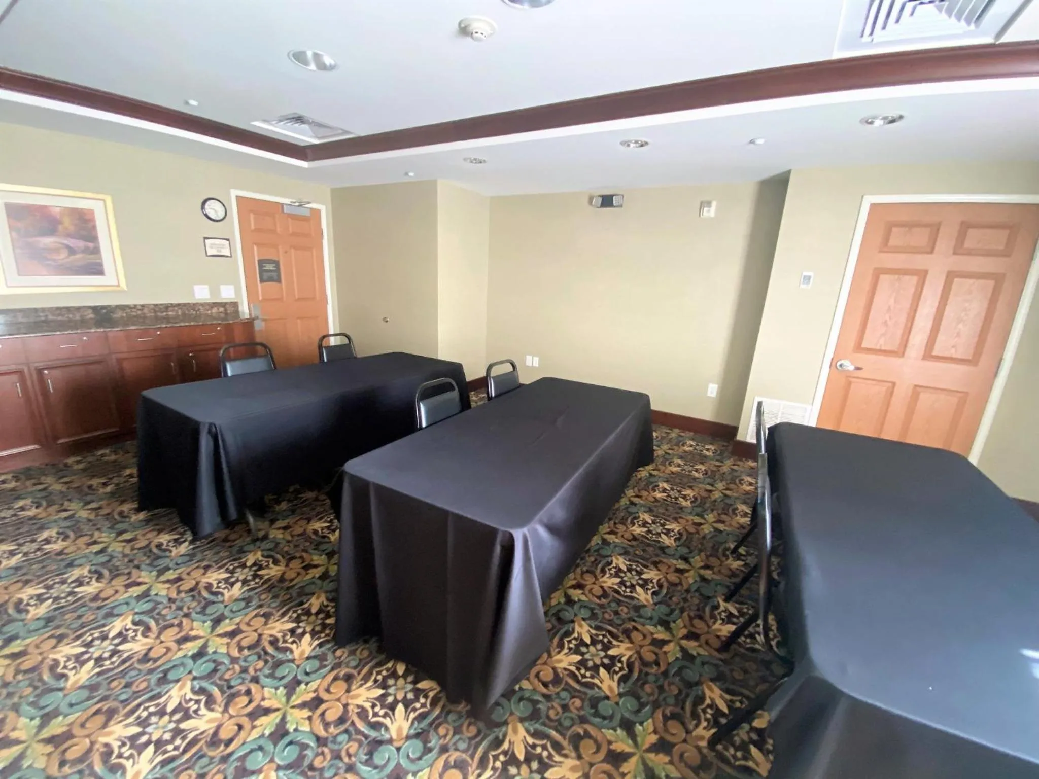 Meeting/conference room in Staybridge Suites Great Falls by IHG