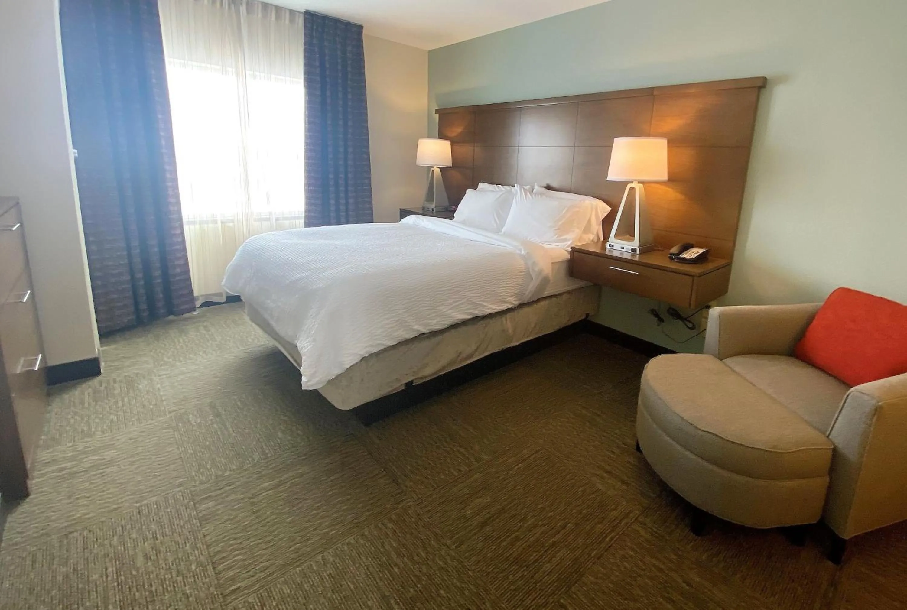 Photo of the whole room, Bed in Staybridge Suites Great Falls by IHG