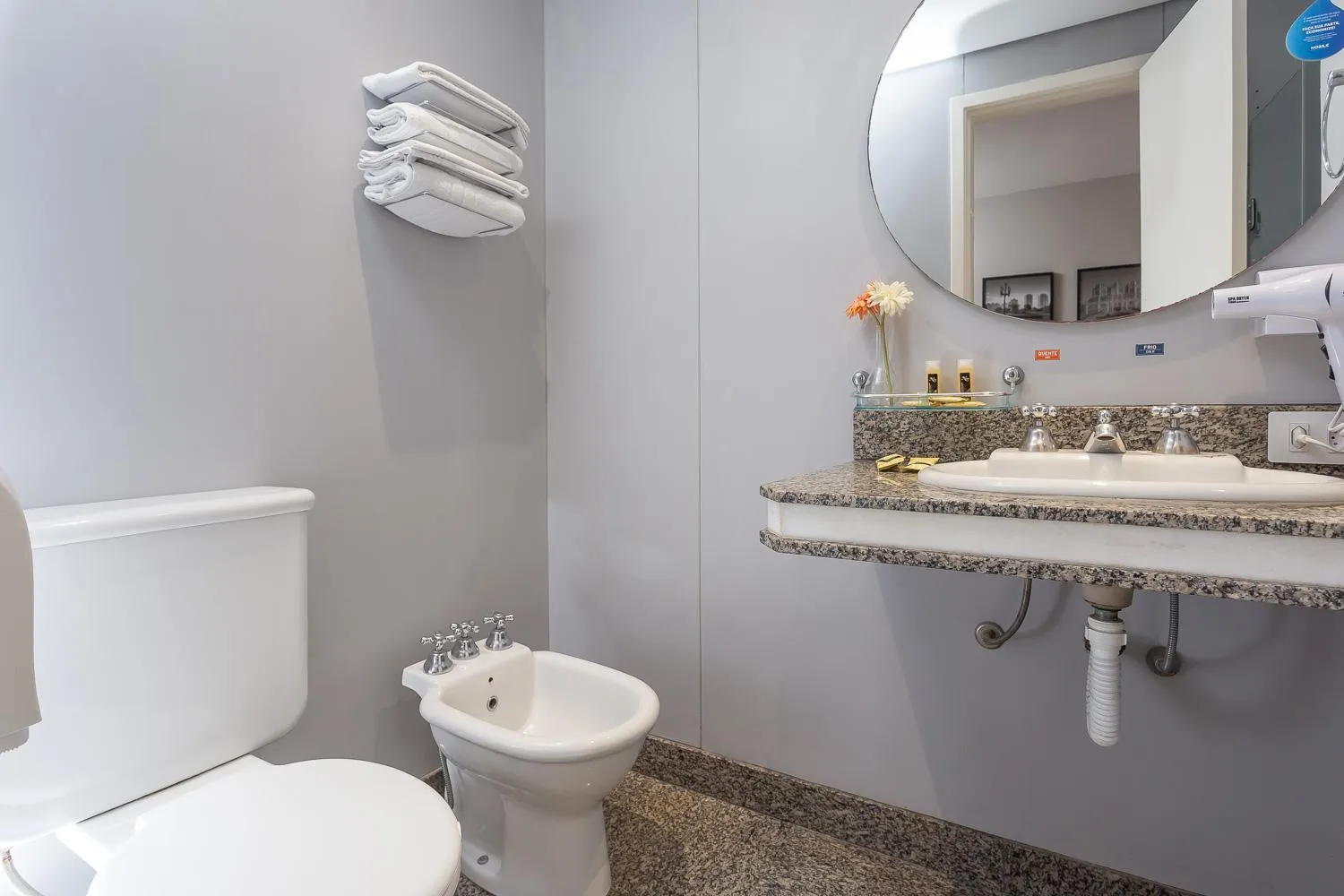 Roochelle Hotel by Nobile