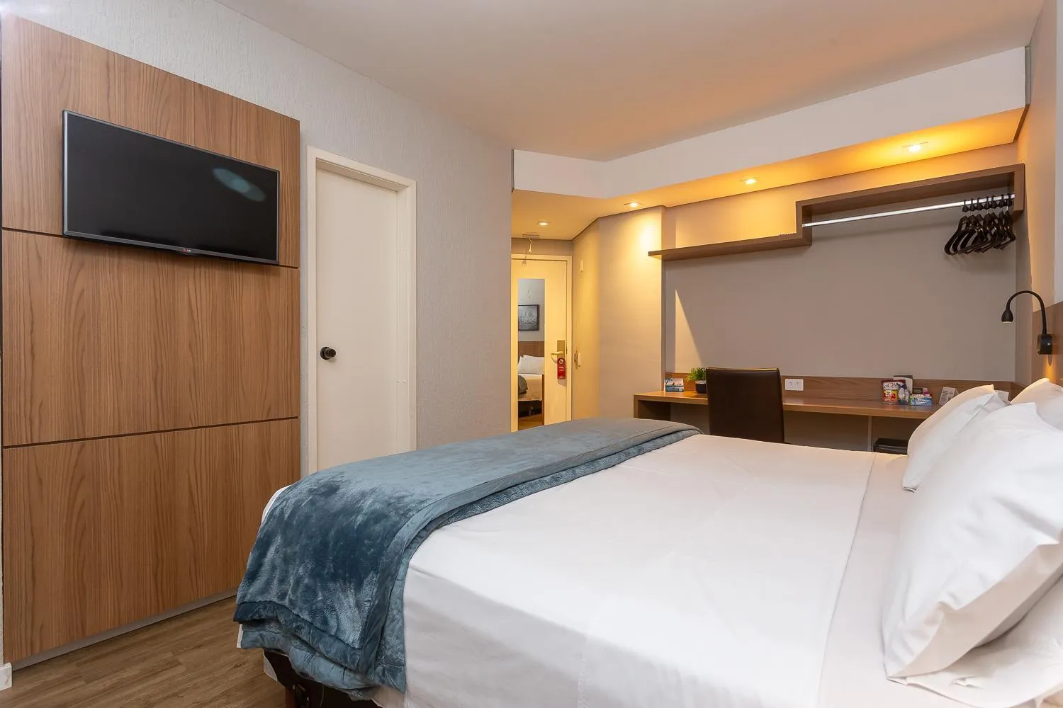 Bed in Roochelle Hotel by Nobile