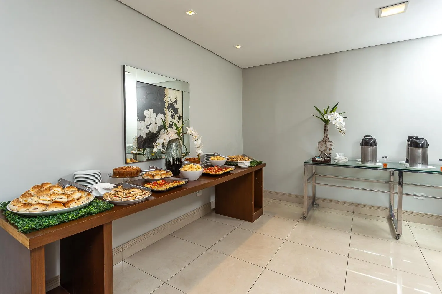 Roochelle Hotel by Nobile