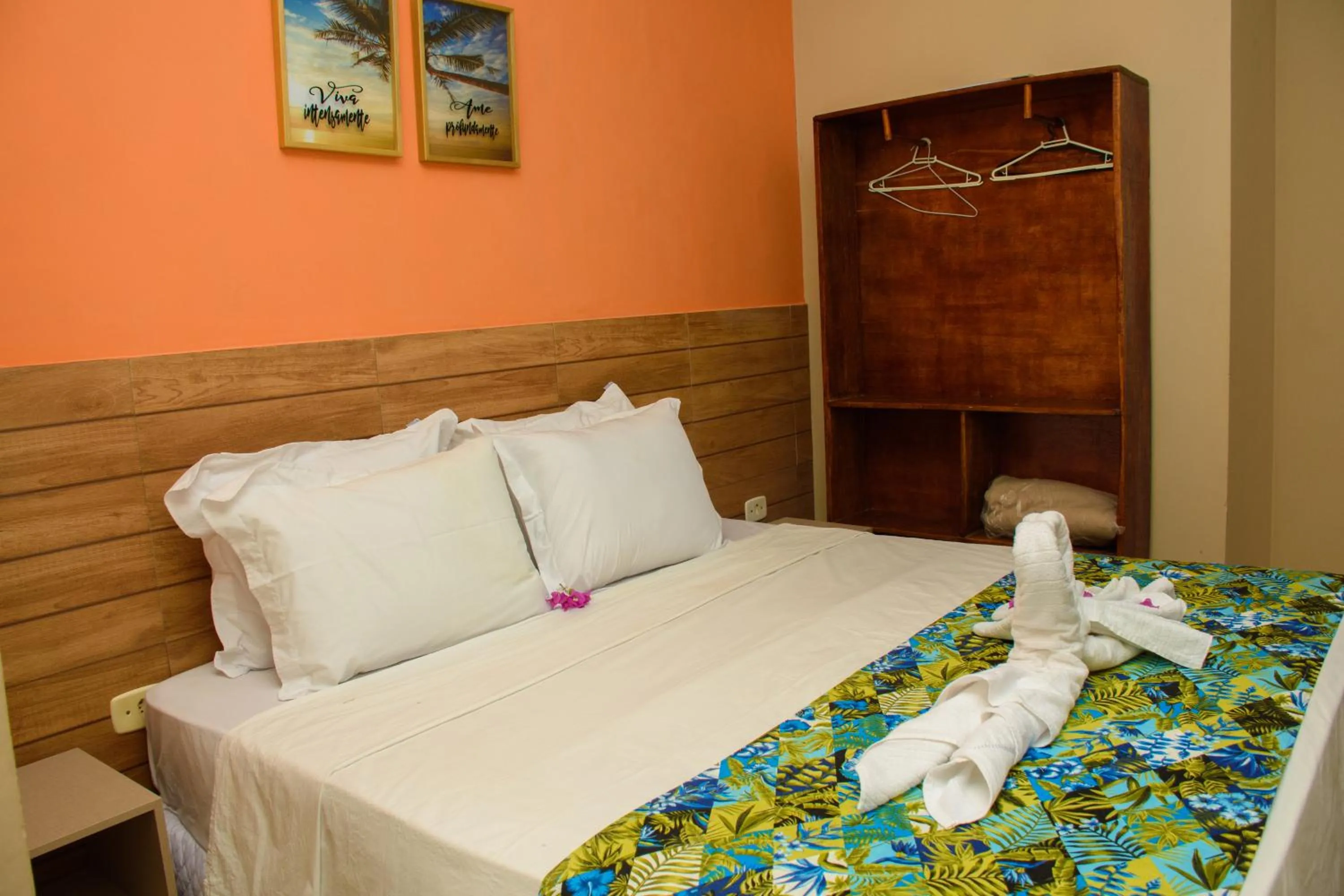 Bed in Pousada Velosmar