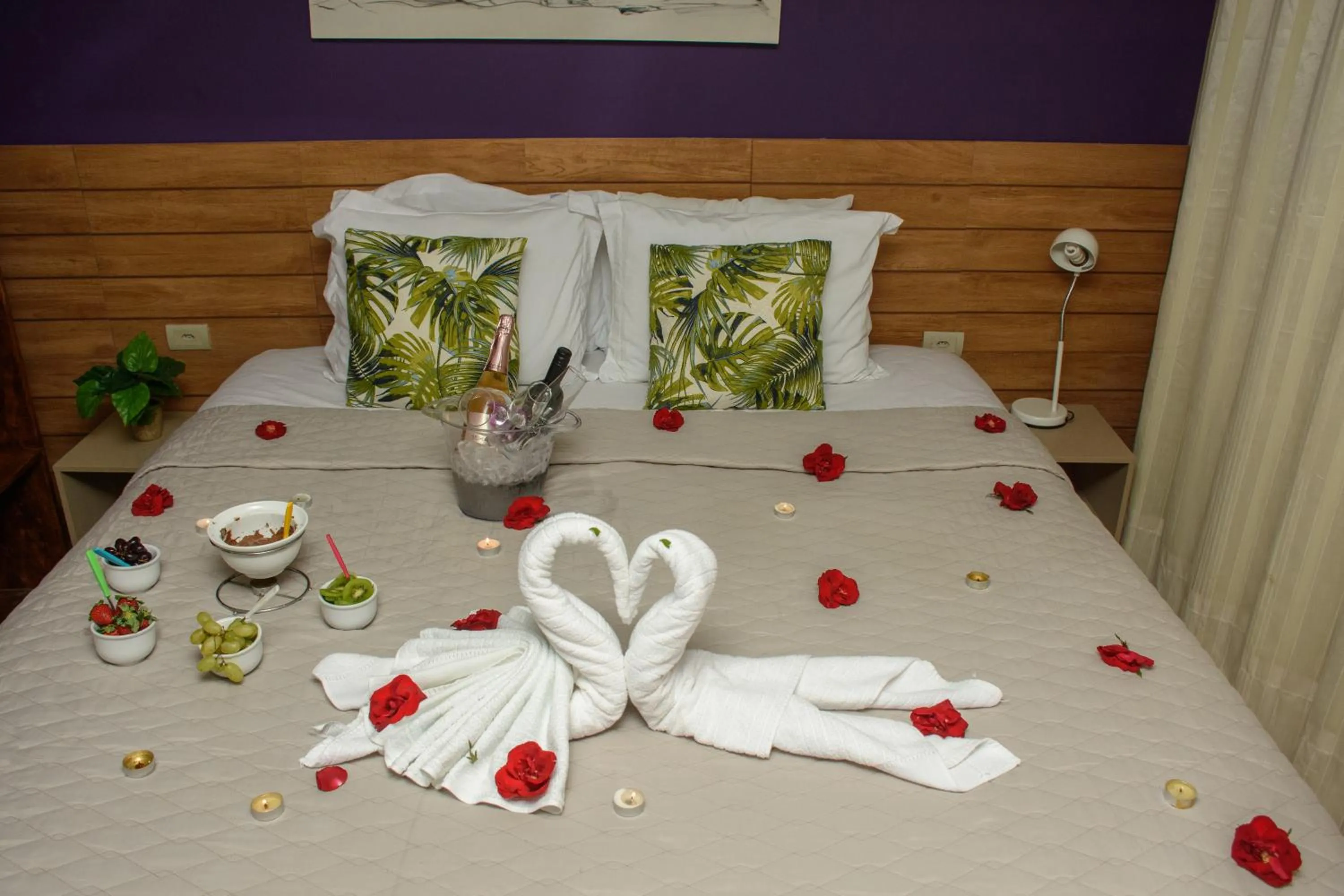 Bed in Pousada Velosmar