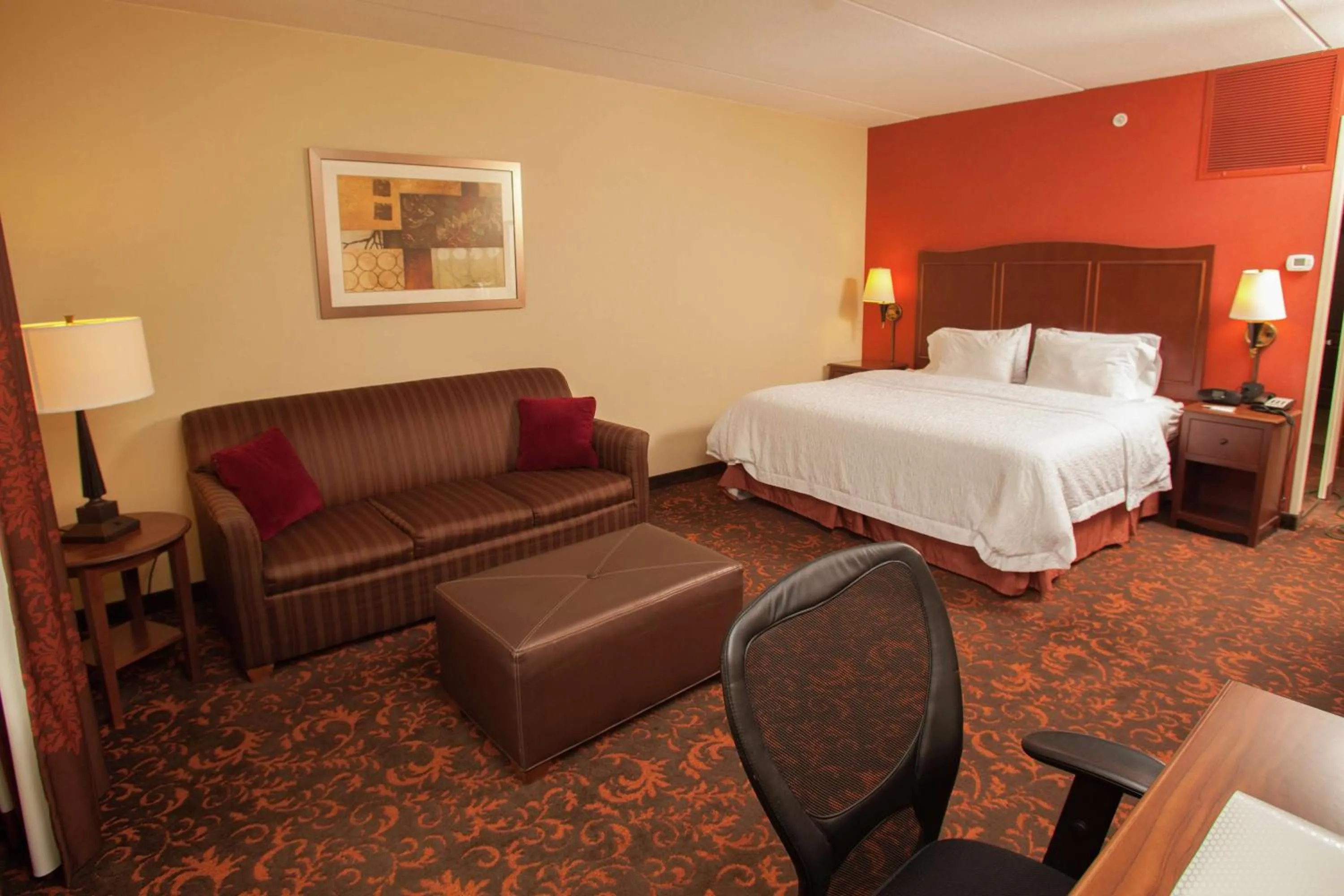 Bedroom, Bed in Hampton Inn Elmira/Horseheads