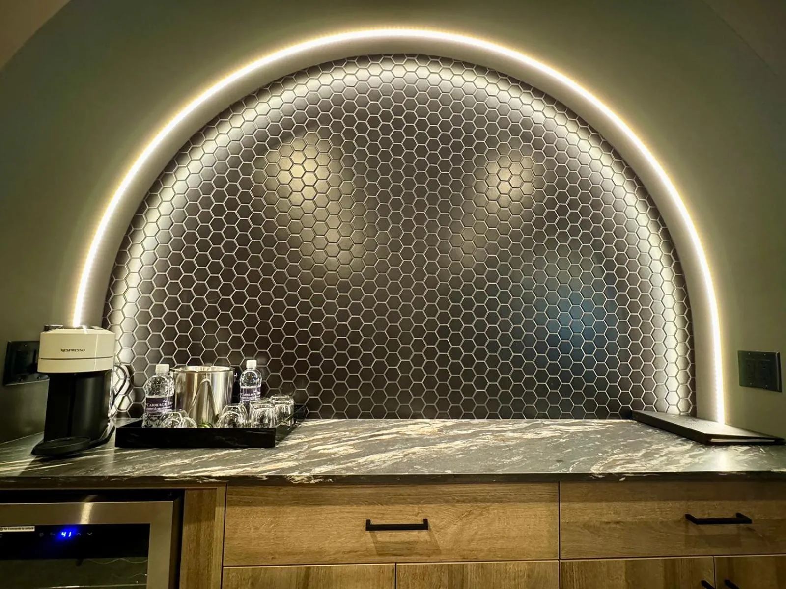 Living room in Carriage House Hotel and Conference Centre