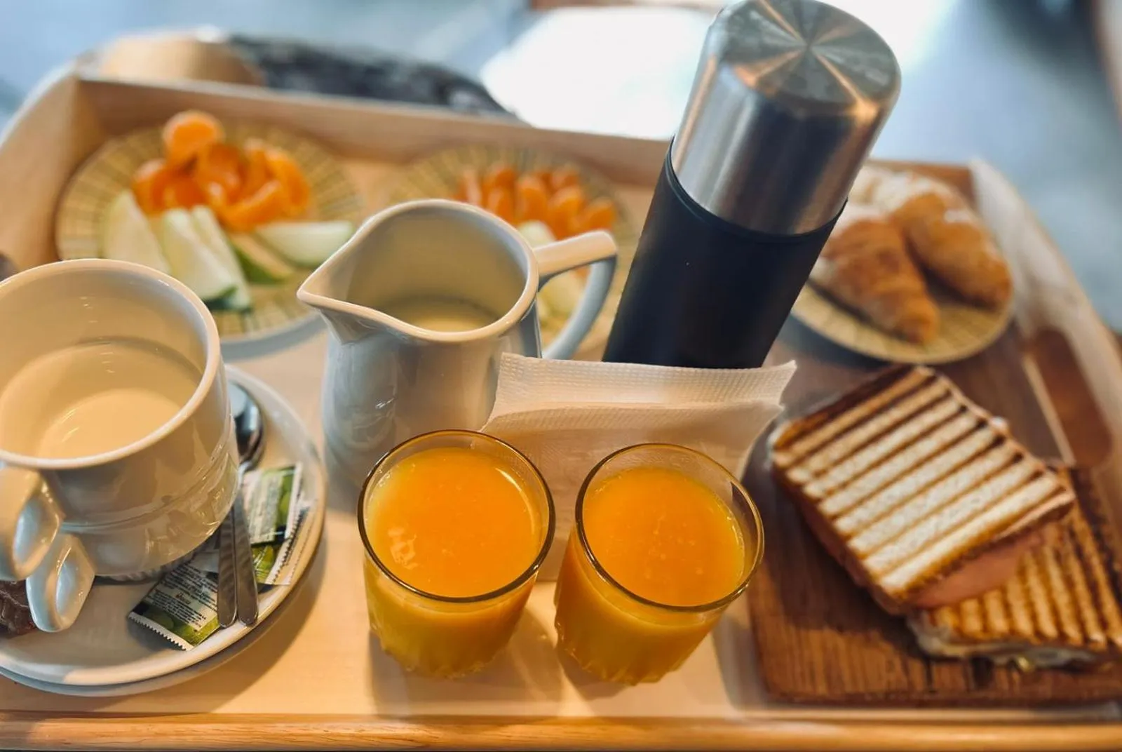 Breakfast in Blumen Hotel