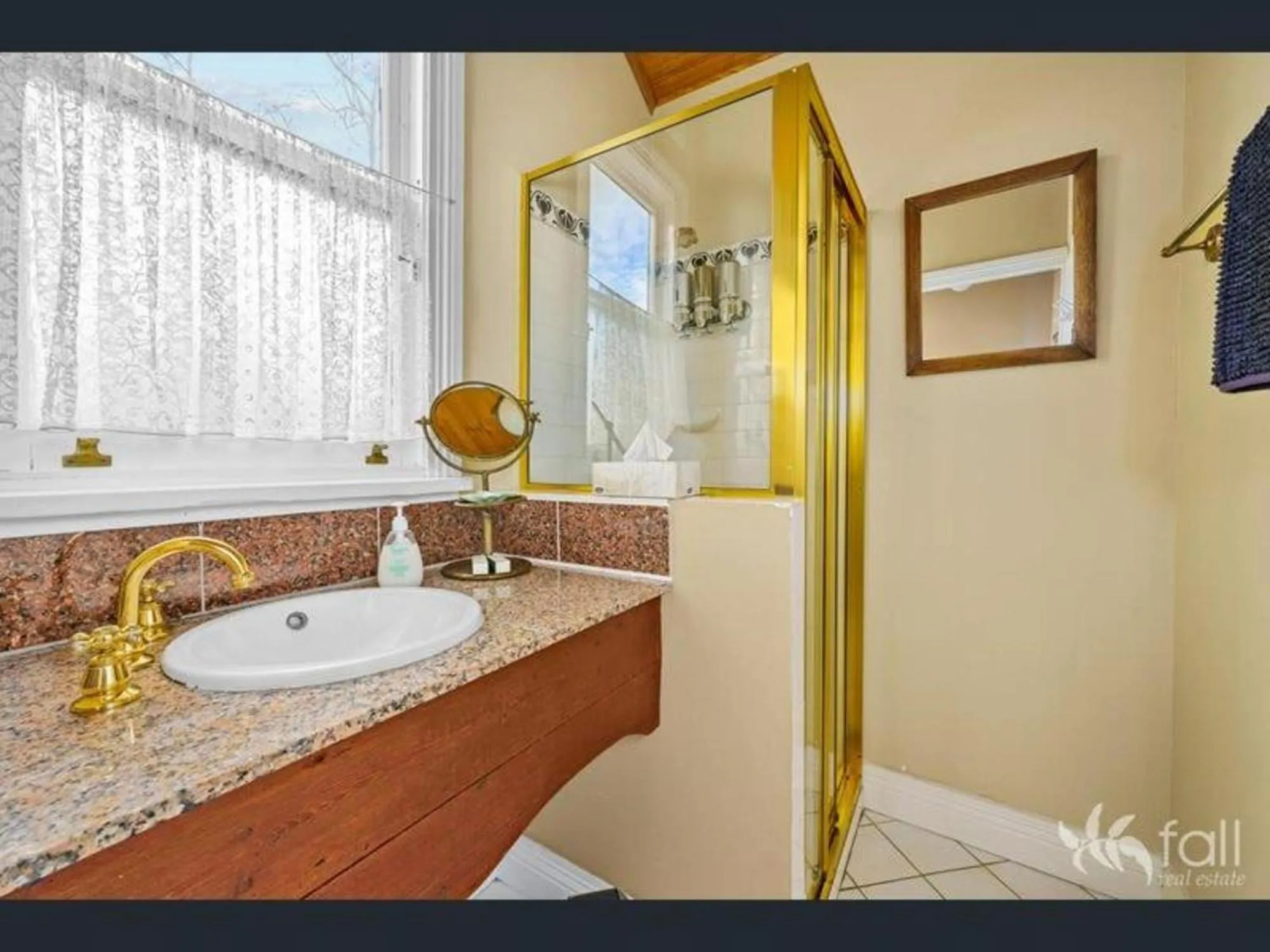 Shower in Sorell Barracks