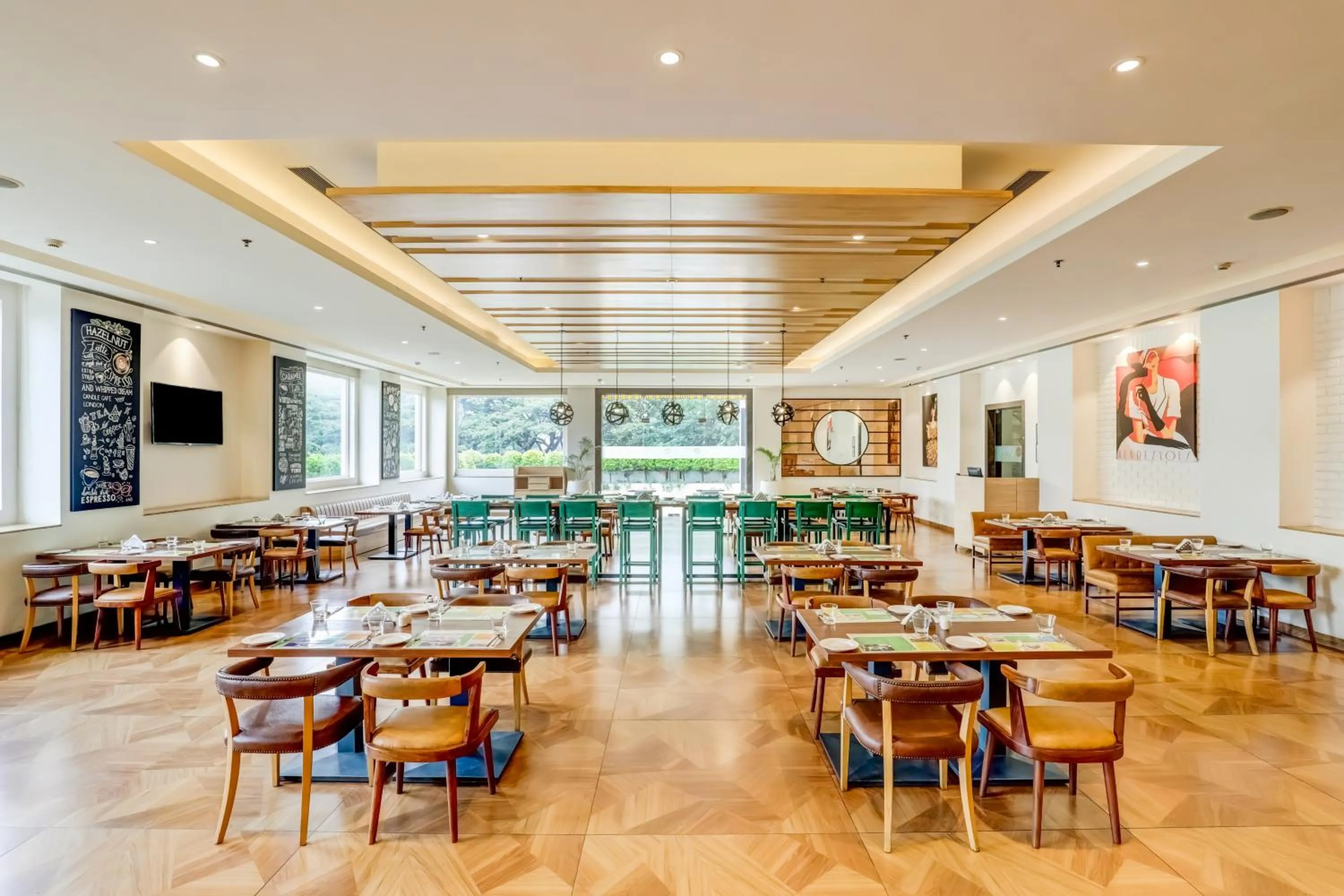 Restaurant/places to eat in Lemon Tree Hotel Electronics City