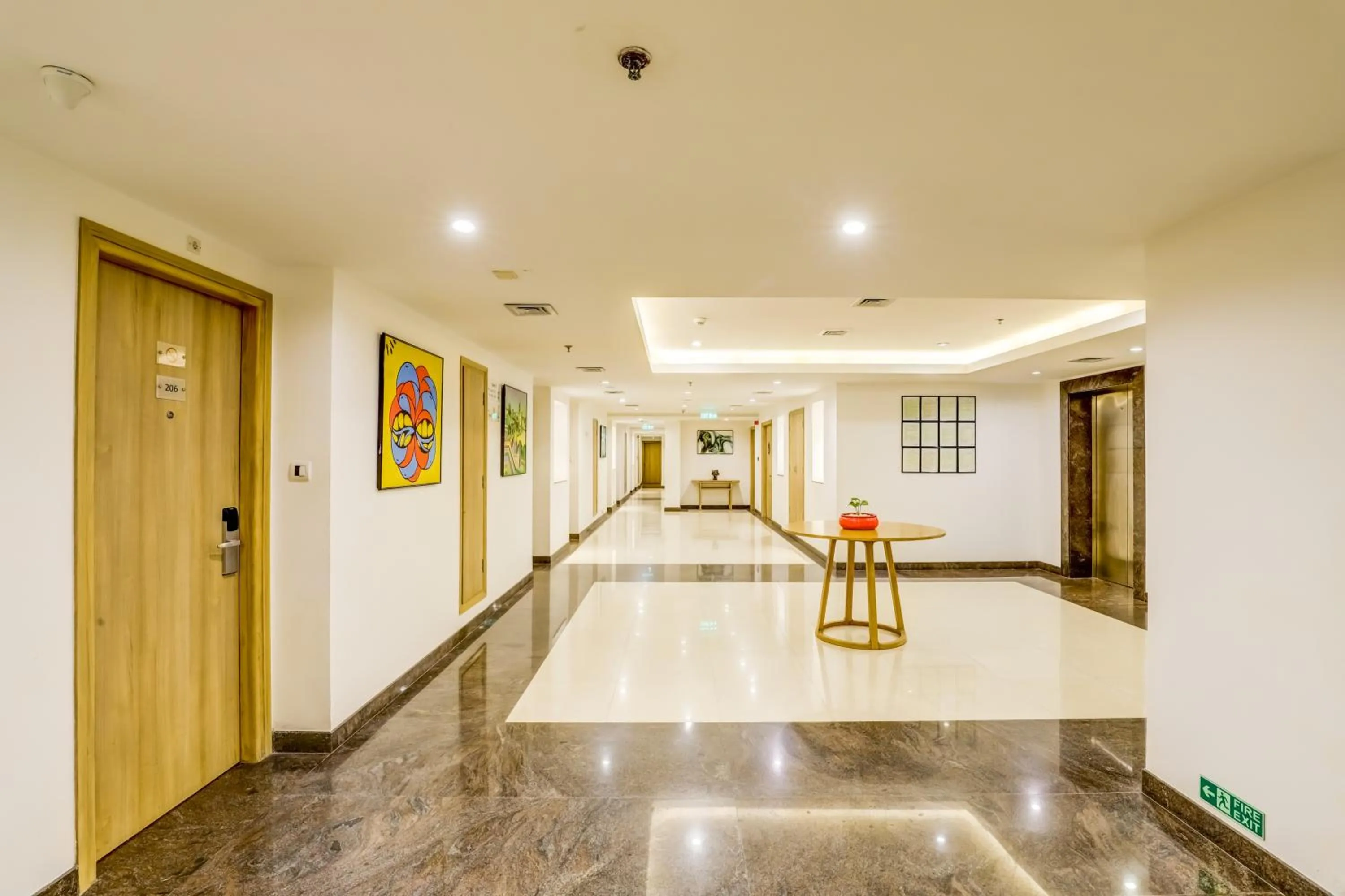 Lobby or reception in Lemon Tree Hotel Electronics City