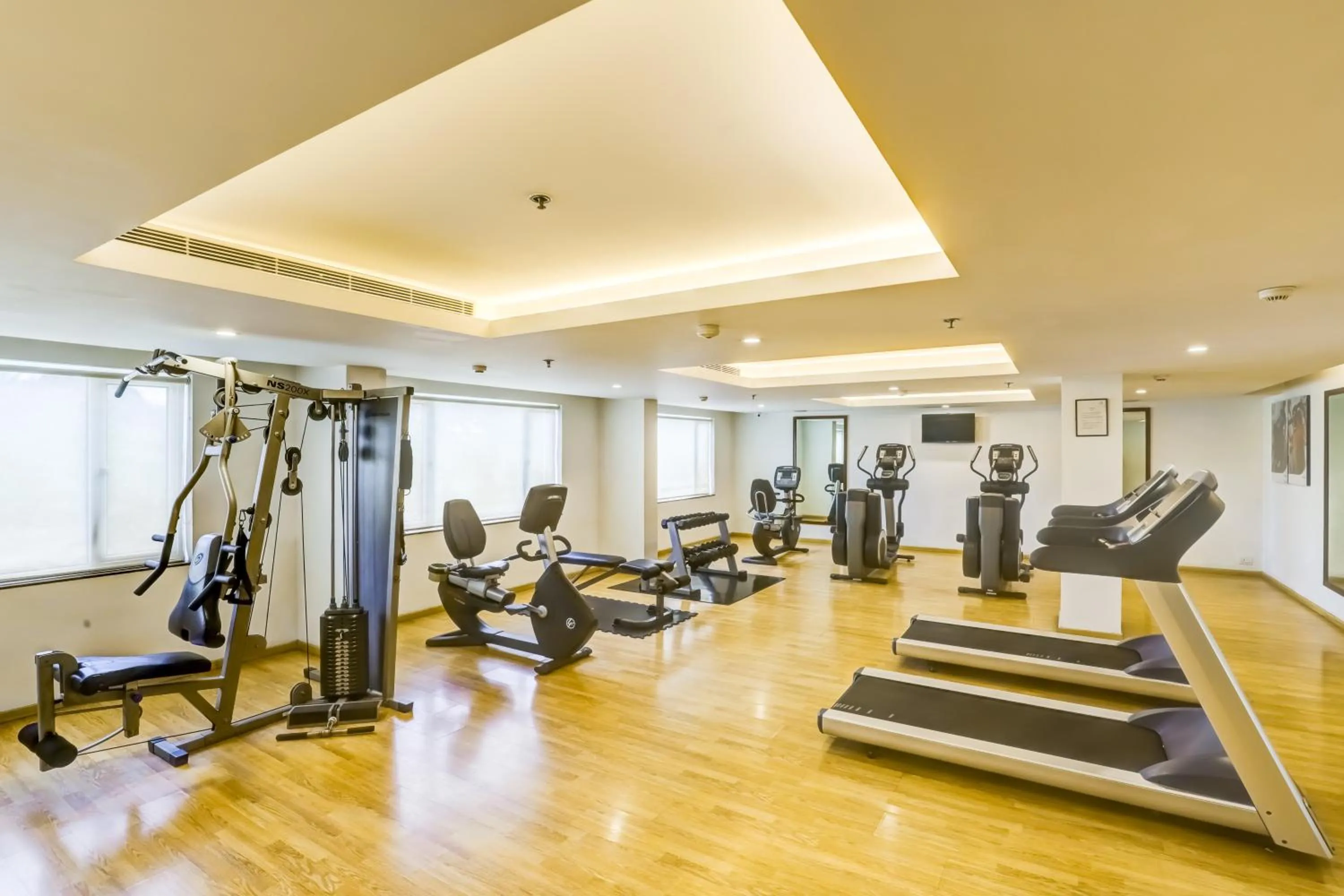 Fitness centre/facilities in Lemon Tree Hotel Electronics City