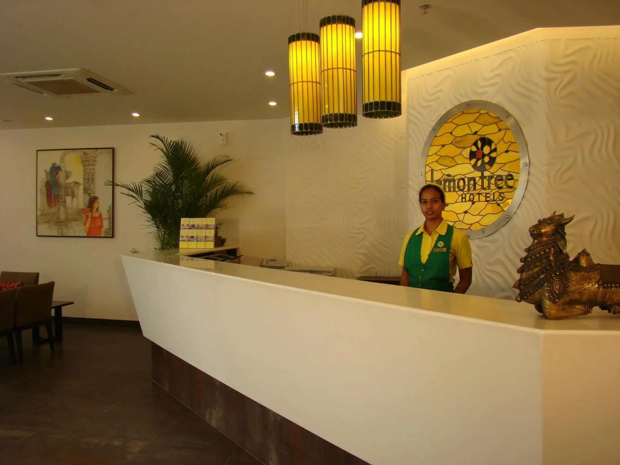 Lobby or reception in Lemon Tree Hotel Chennai