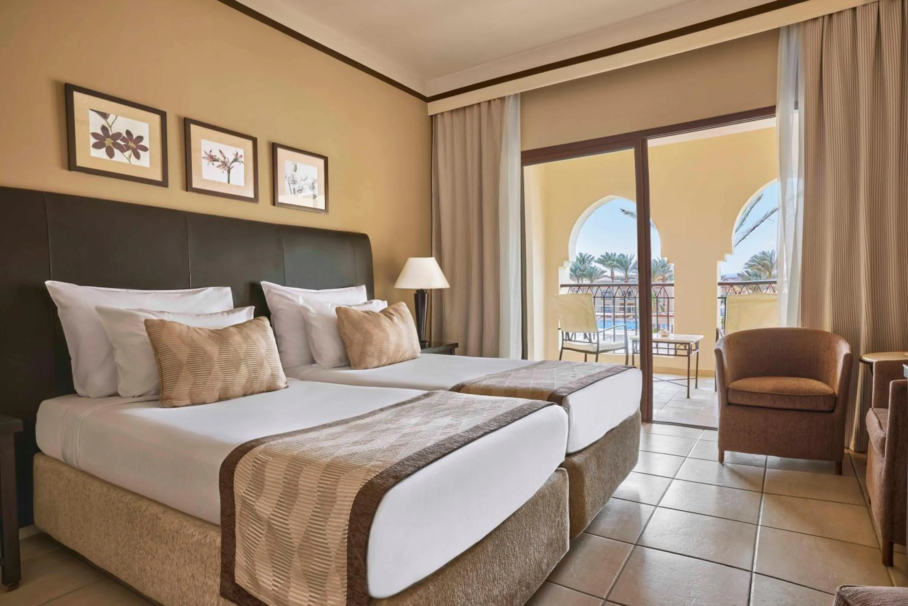 Photo of the whole room, Bed in JAZ Lamaya Resort