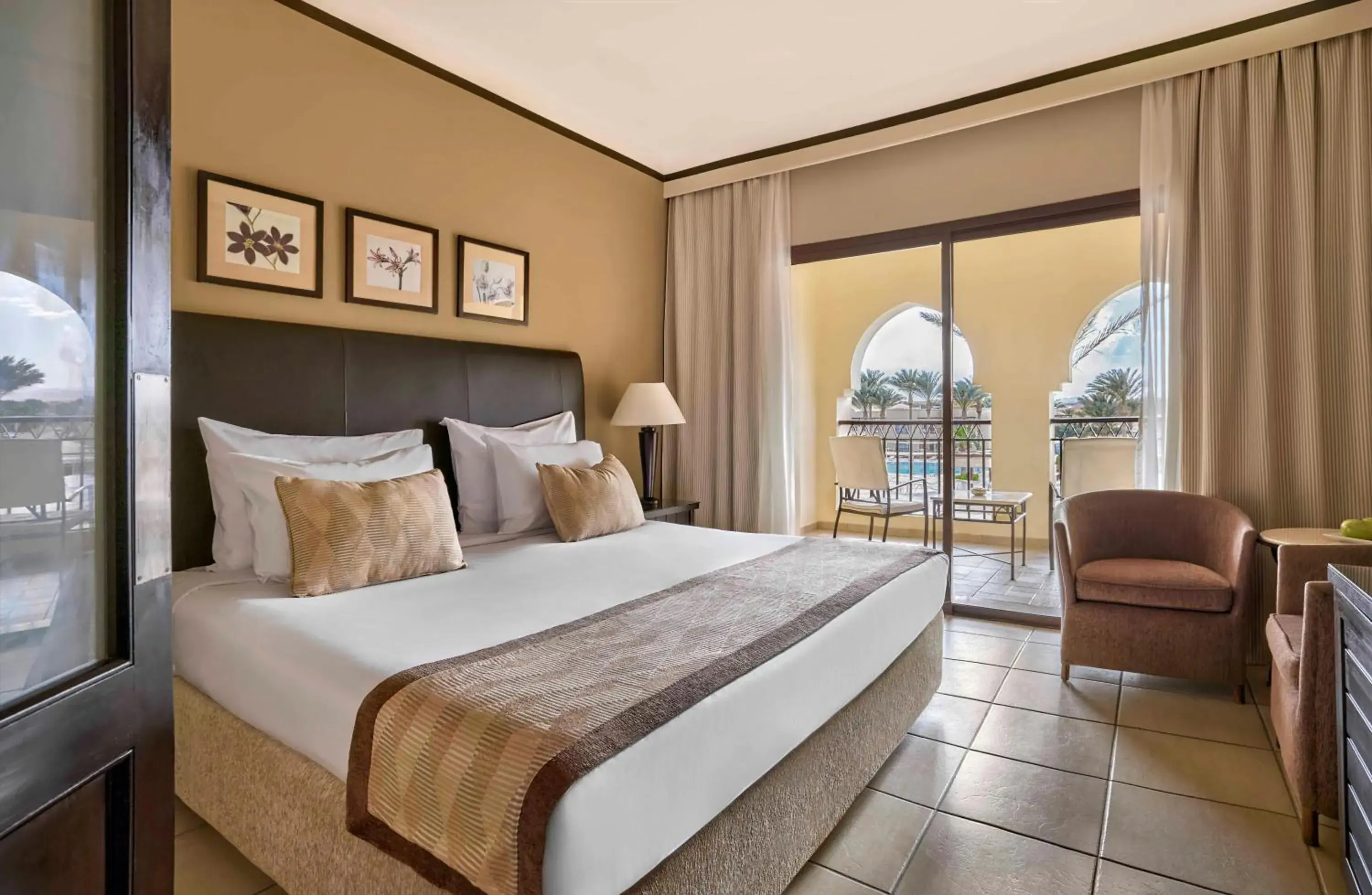 Deluxe Family, Queen or Twin Bed, Garden View - Jaz Lamaya in JAZ Lamaya Resort Deluxe Family, Queen or Twin Bed, Garden View - Jaz Lamaya in JAZ Lamaya Resort