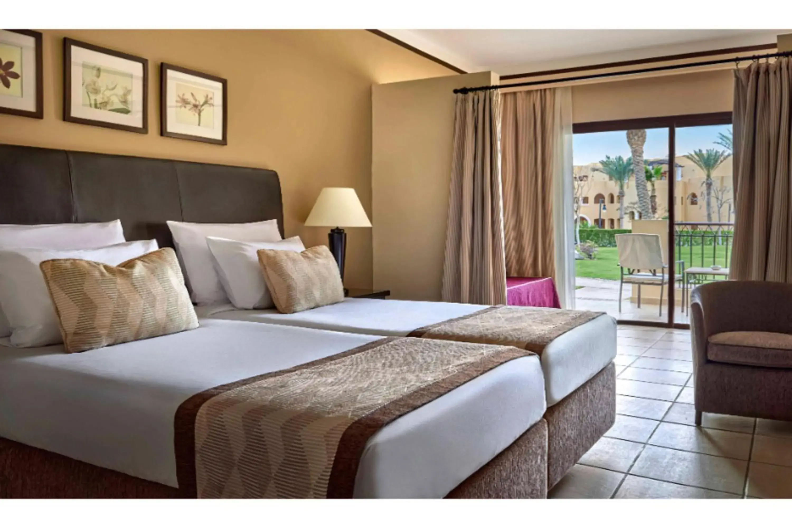 Superior Family Twin Room - Lamaya in JAZ Lamaya Resort Superior Family Twin Room - Lamaya in JAZ Lamaya Resort