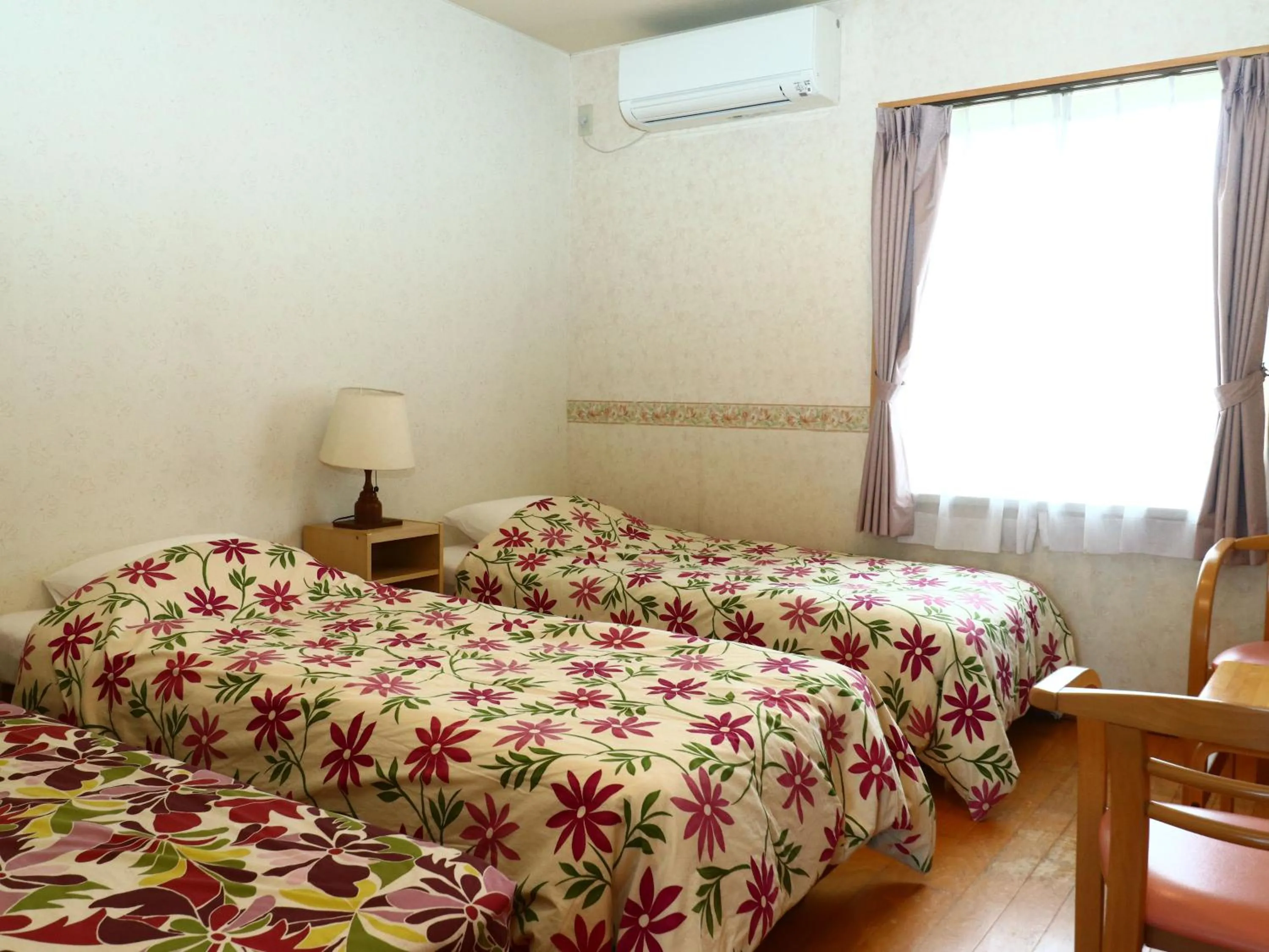 Bed in Pension Avenue