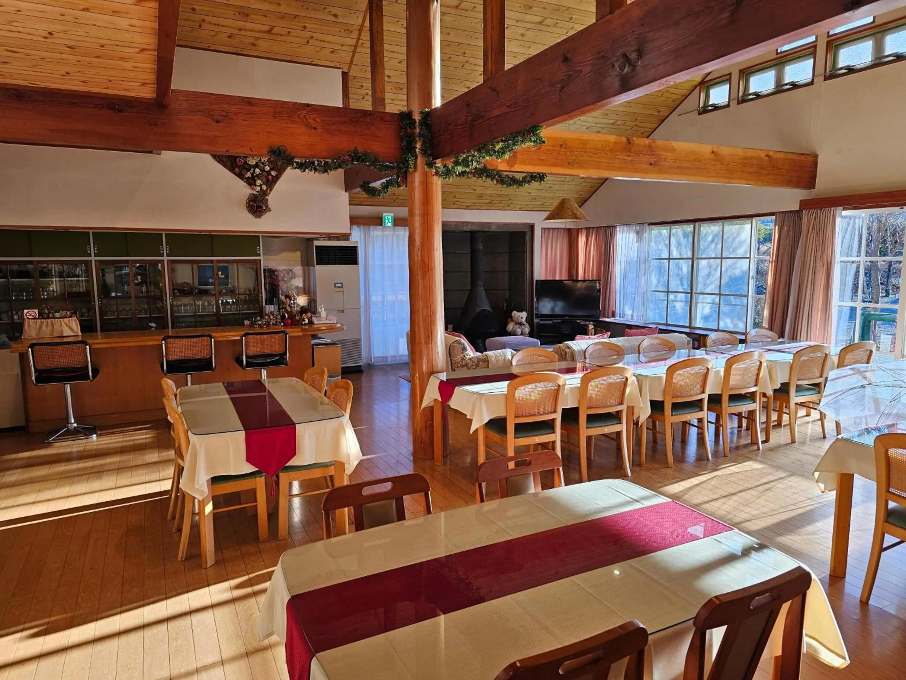 Communal lounge/ TV room in Pension Avenue