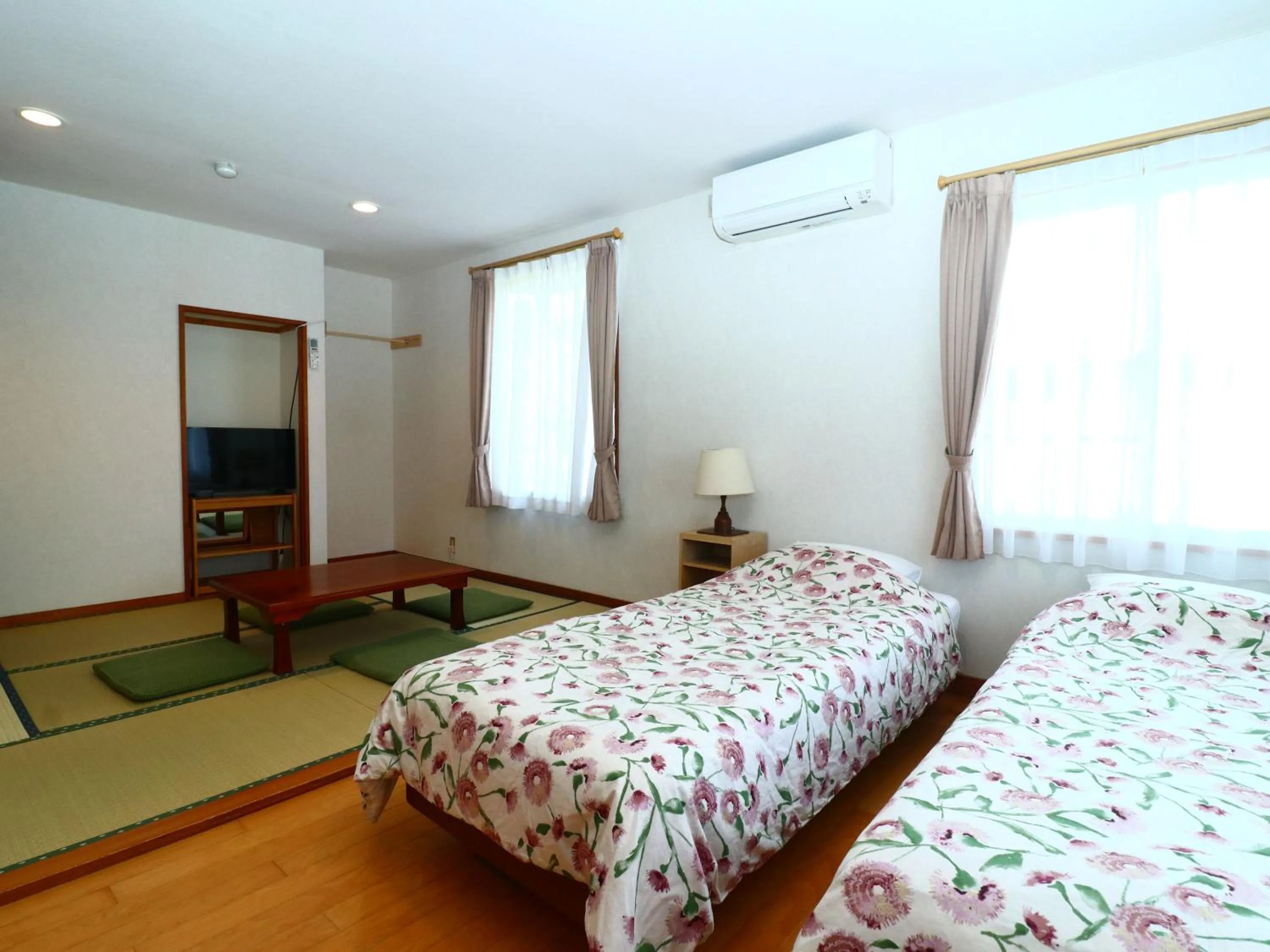 Bed in Pension Avenue