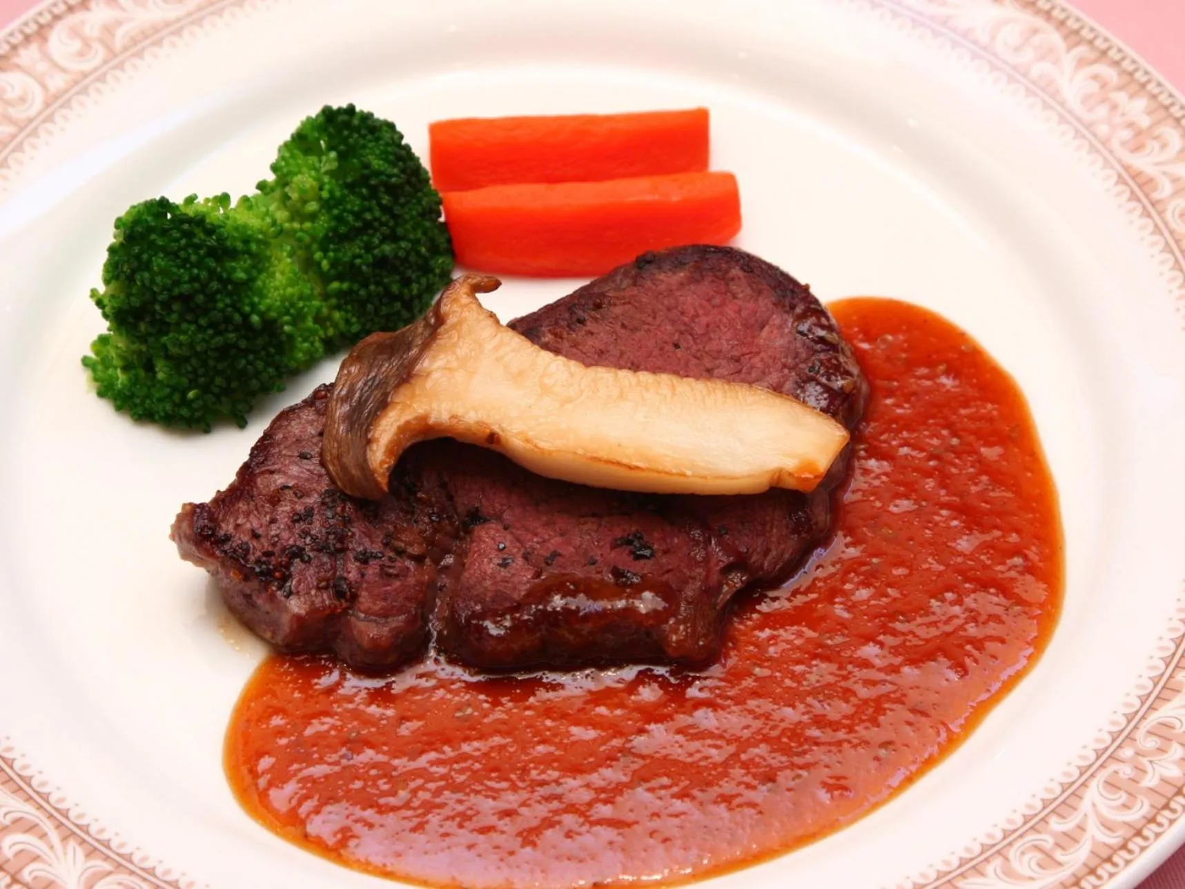 Food close-up in Pension Avenue