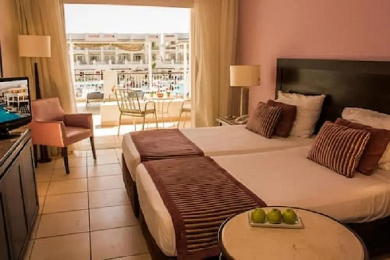 Superior Twin Room in JAZ Neo Sharks Bay Superior Twin Room in JAZ Neo Sharks Bay