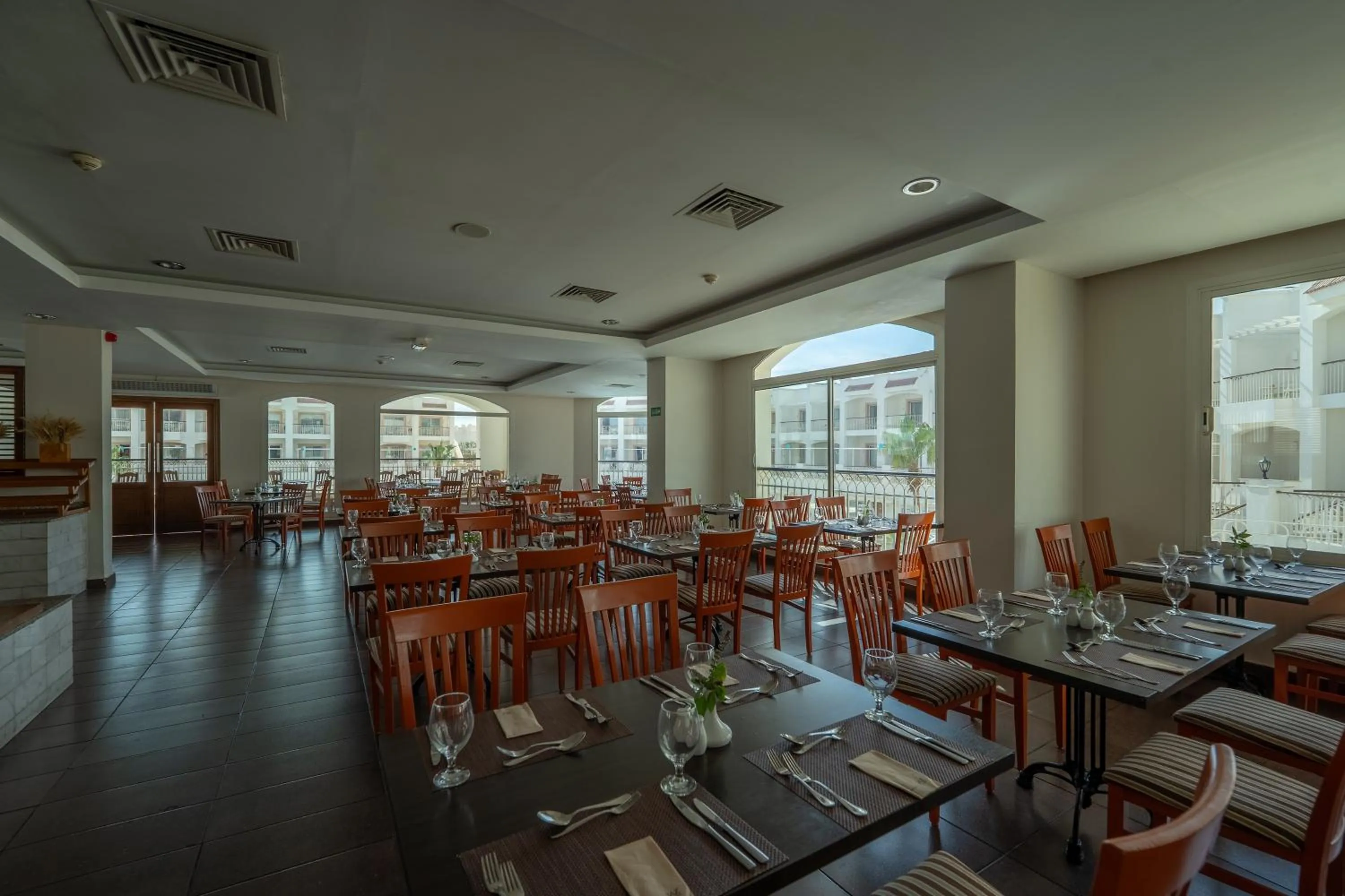 Restaurant/places to eat in JAZ Neo Sharks Bay