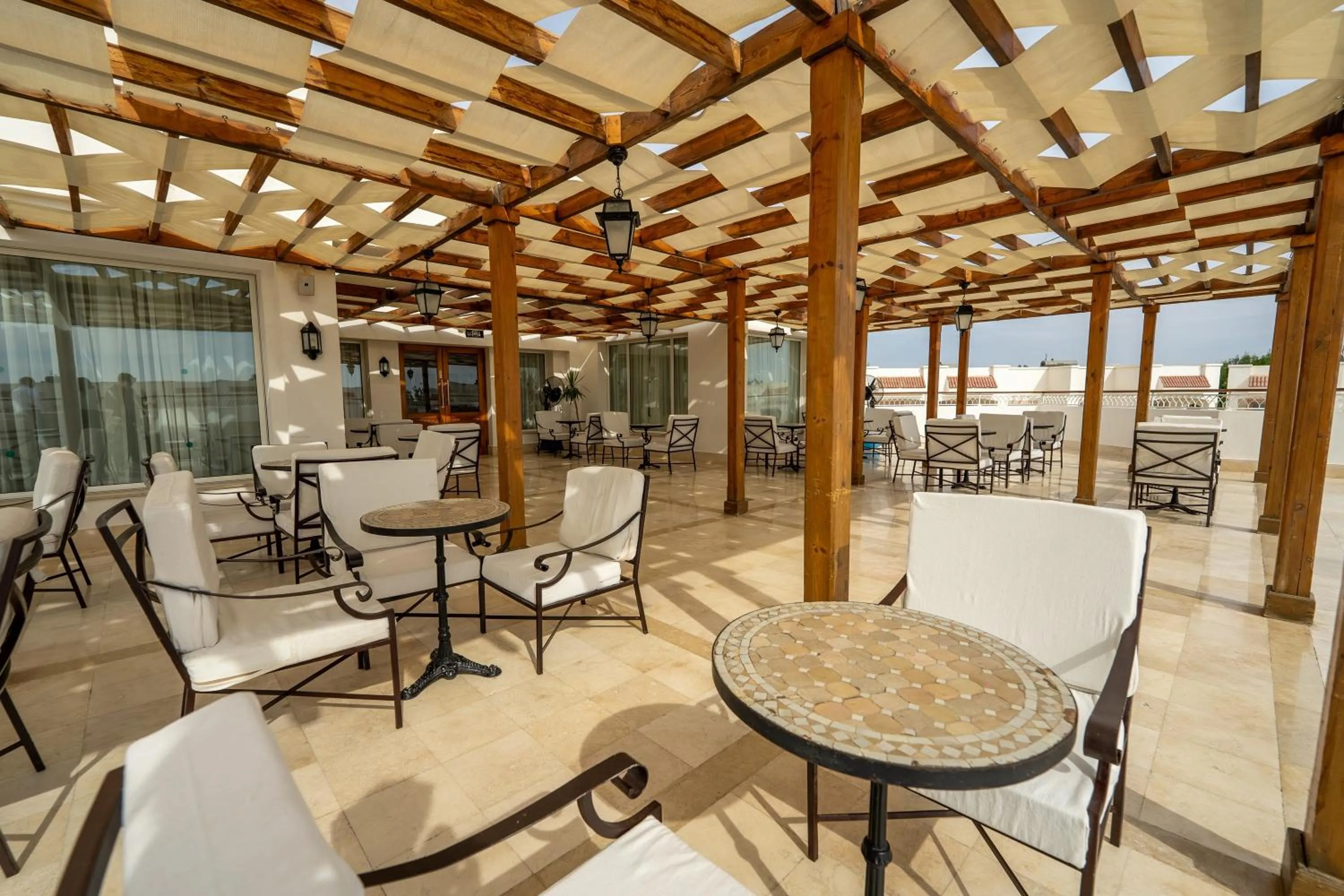 Restaurant/places to eat in JAZ Neo Sharks Bay