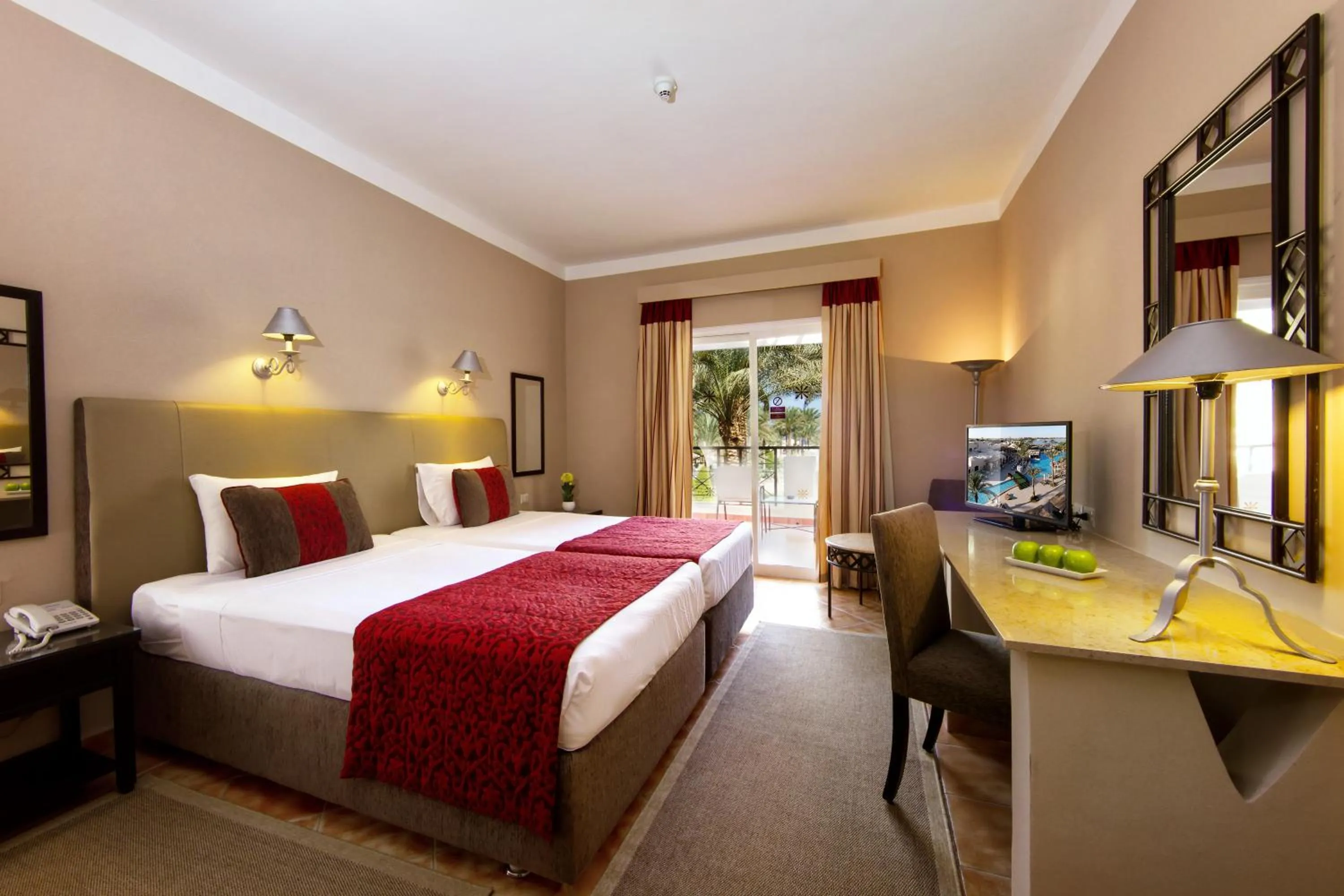 Photo of the whole room, Bed in JAZ Makadina